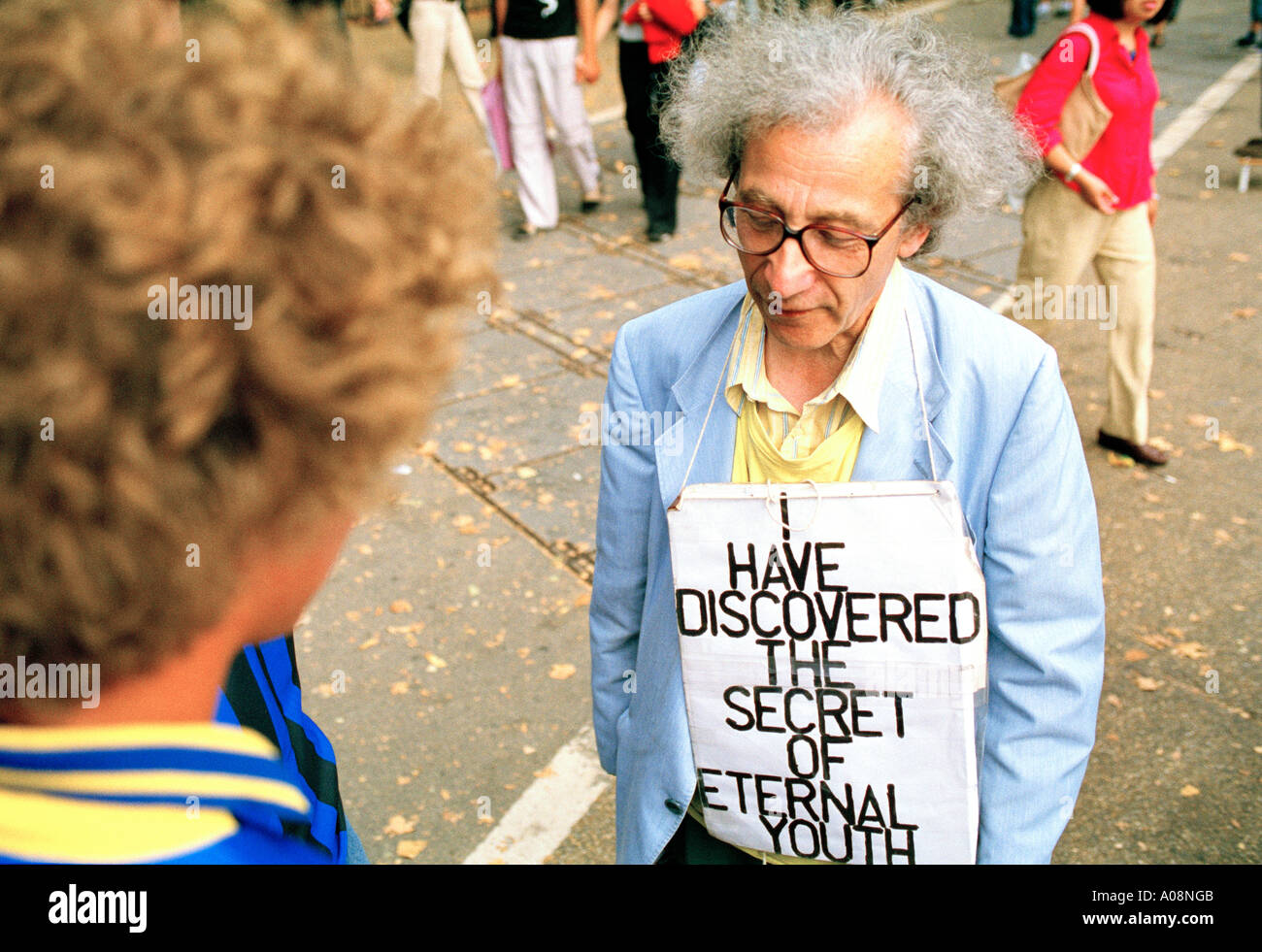 Homme portant un signe à l'Orateur's Speakers Corner London UK Banque D'Images