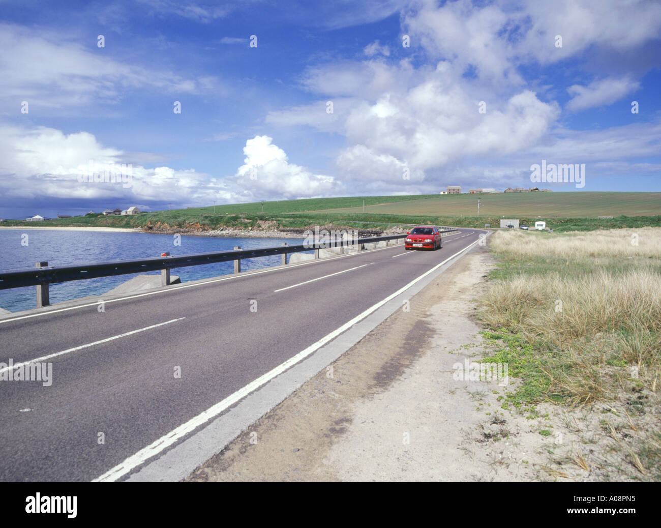 dh 4th Barrière de Churchill BARRIÈRES DE CHURCHILL ORKNEY Causeway voiture et Burray île de voiture ecosse Banque D'Images