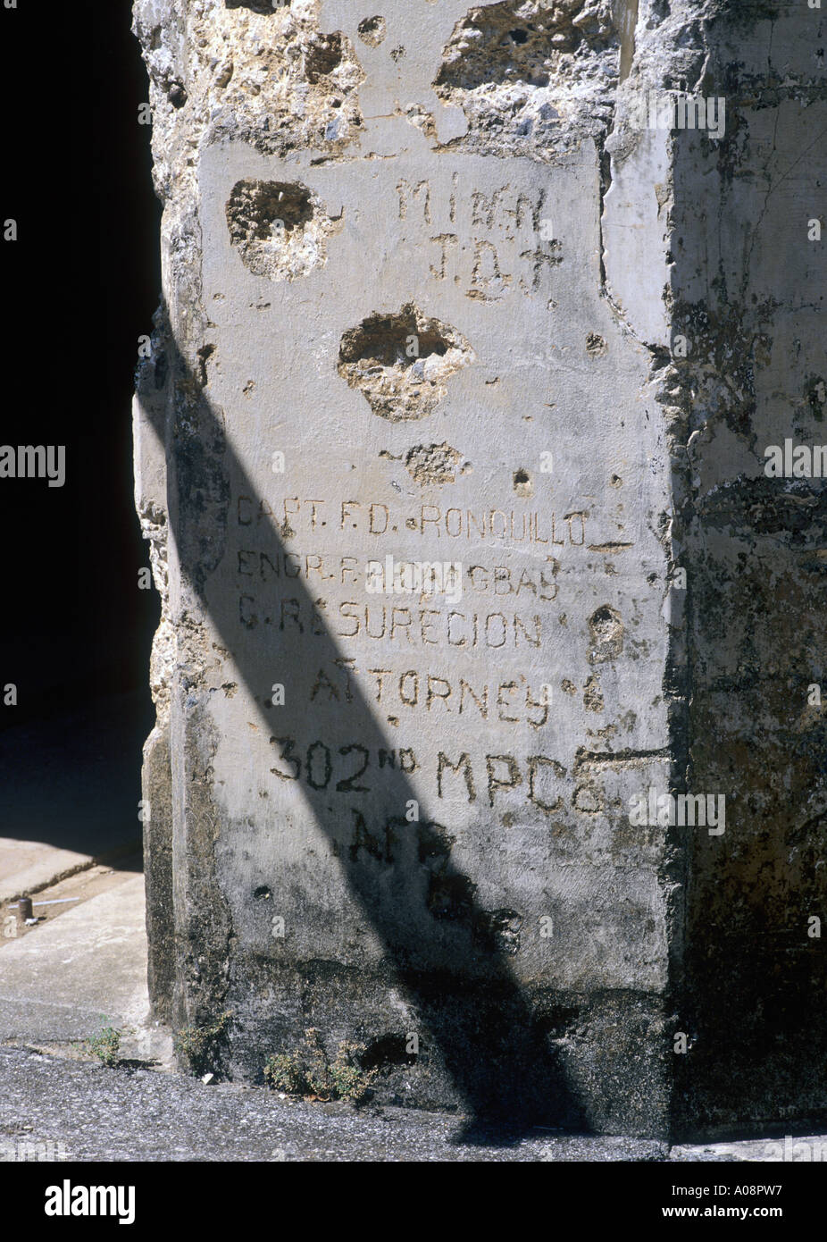 L'île de Corregidor pierre marqué Shell, aux Philippines. Banque D'Images