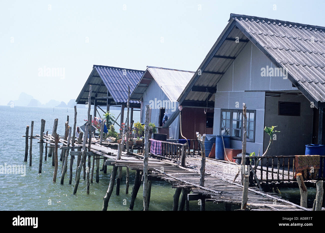 Logement sur pilotis au floating village musulman de Ko Panyi à Phang Nga Banque D'Images