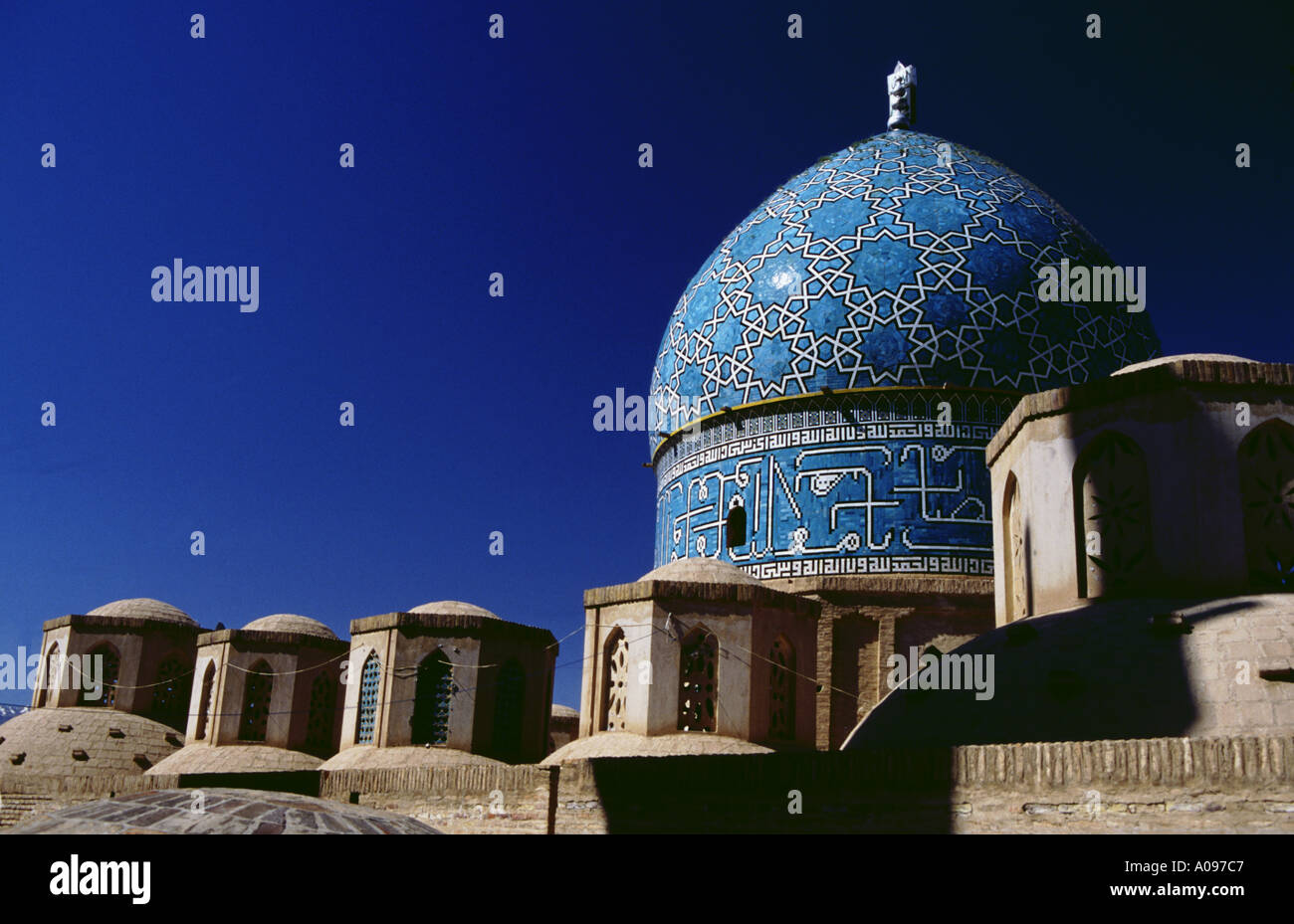 L'Iran Mahan dôme du mausolée du Sufi Skinny18 Nur ud din ne metollah vali Banque D'Images