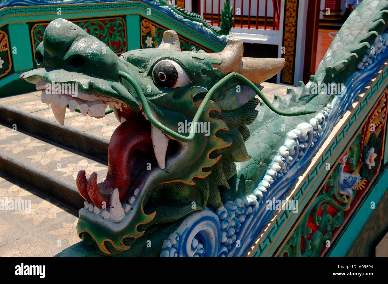 Dragons vert,Temple chinois, Singaraja, North Bali, Indonésie Banque D'Images