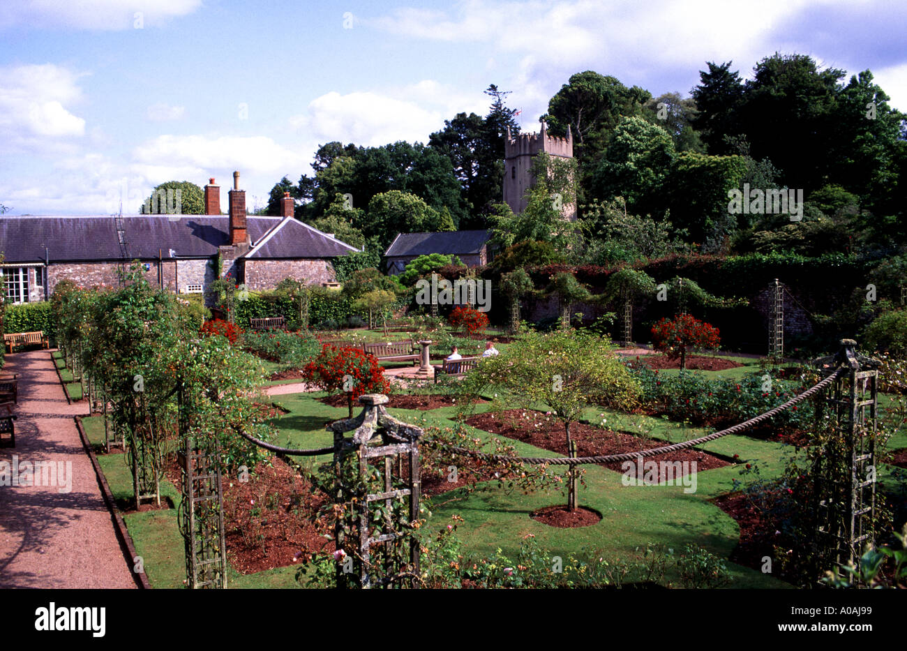 Hall de l'église et les jardins Cockington Torbay Banque D'Images