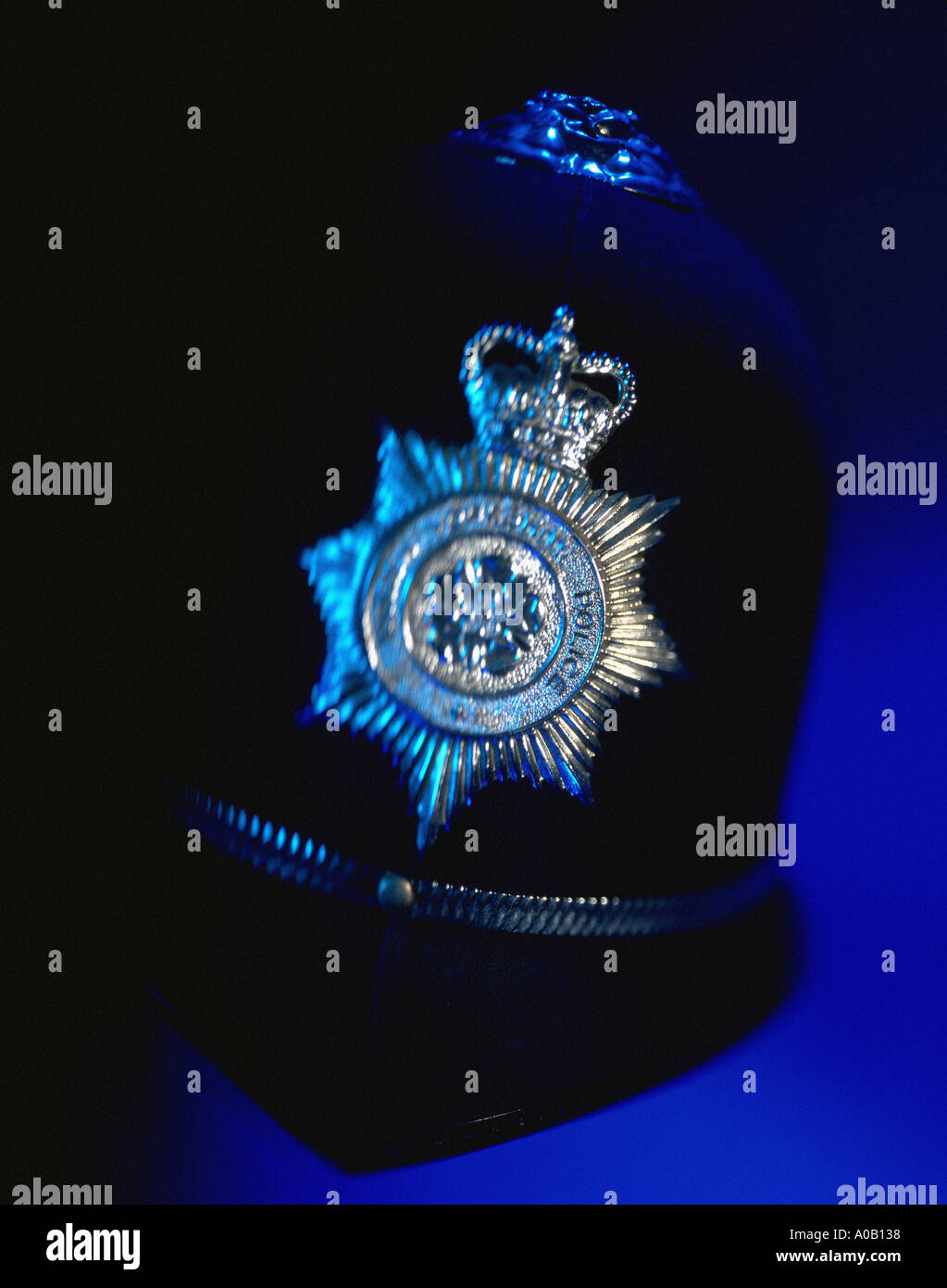 Casque de police du Royaume-Uni Banque D'Images