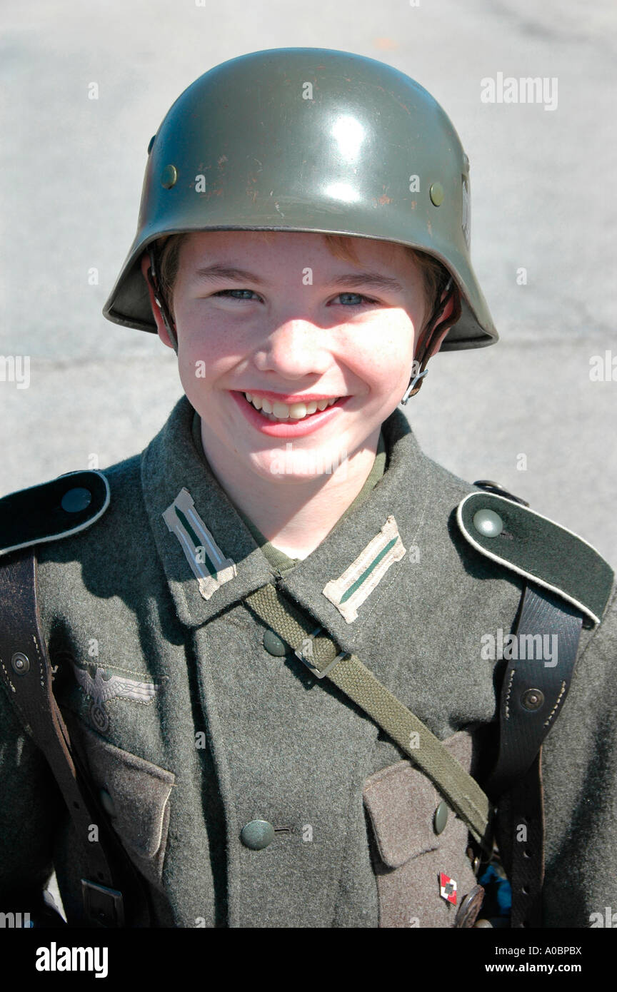 Enfant soldat de la Seconde Guerre mondiale, 2 de l