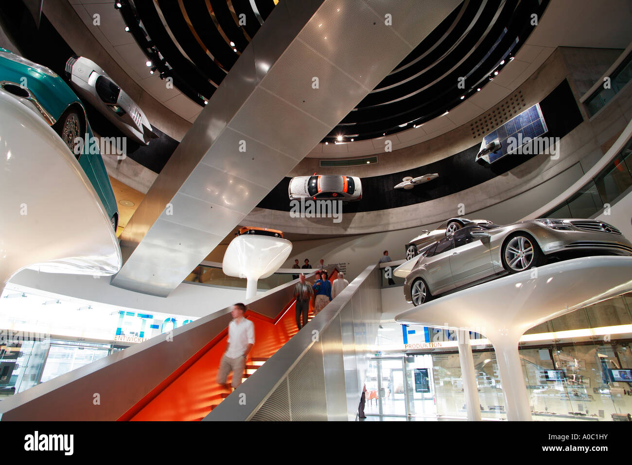 Musée Mercedes Benz, Mercedes-Benz World à Stuttgart, Baden Wuertemberg, Germany, Europe Banque D'Images