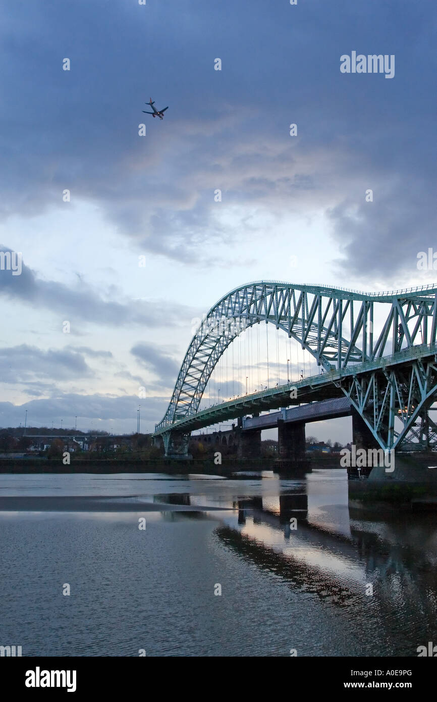 Runcorn Bridge Banque D'Images