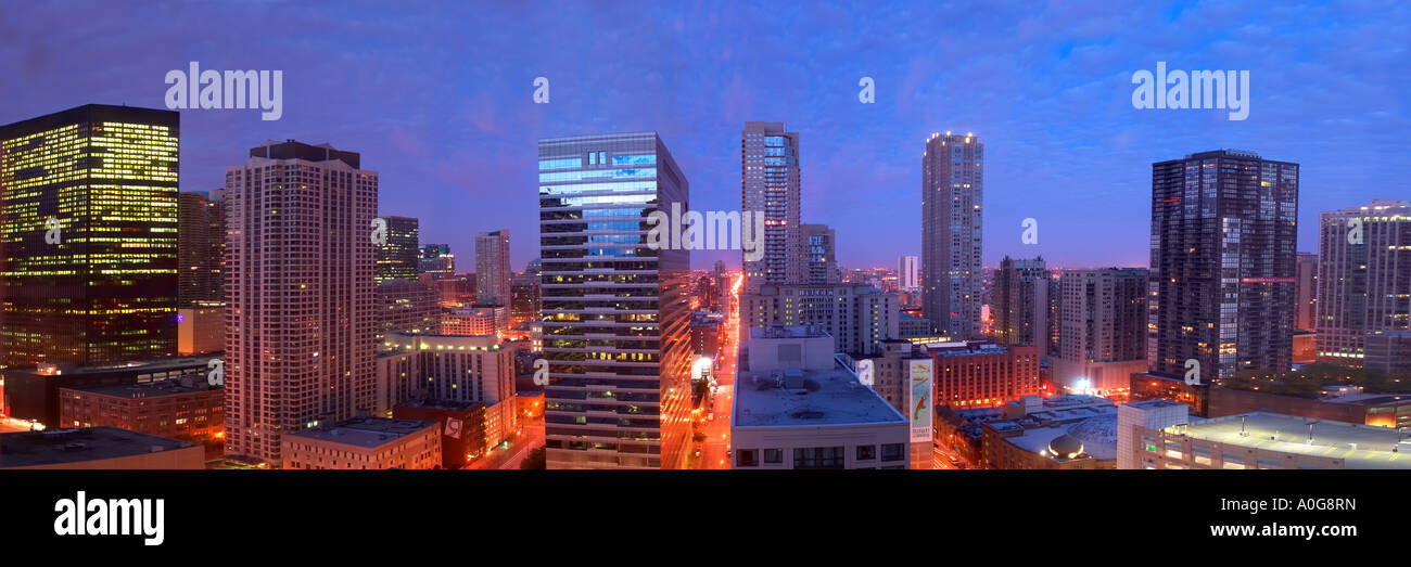 Les bâtiments de la ville de Chicago Skyline at Sunset, USA Banque D'Images
