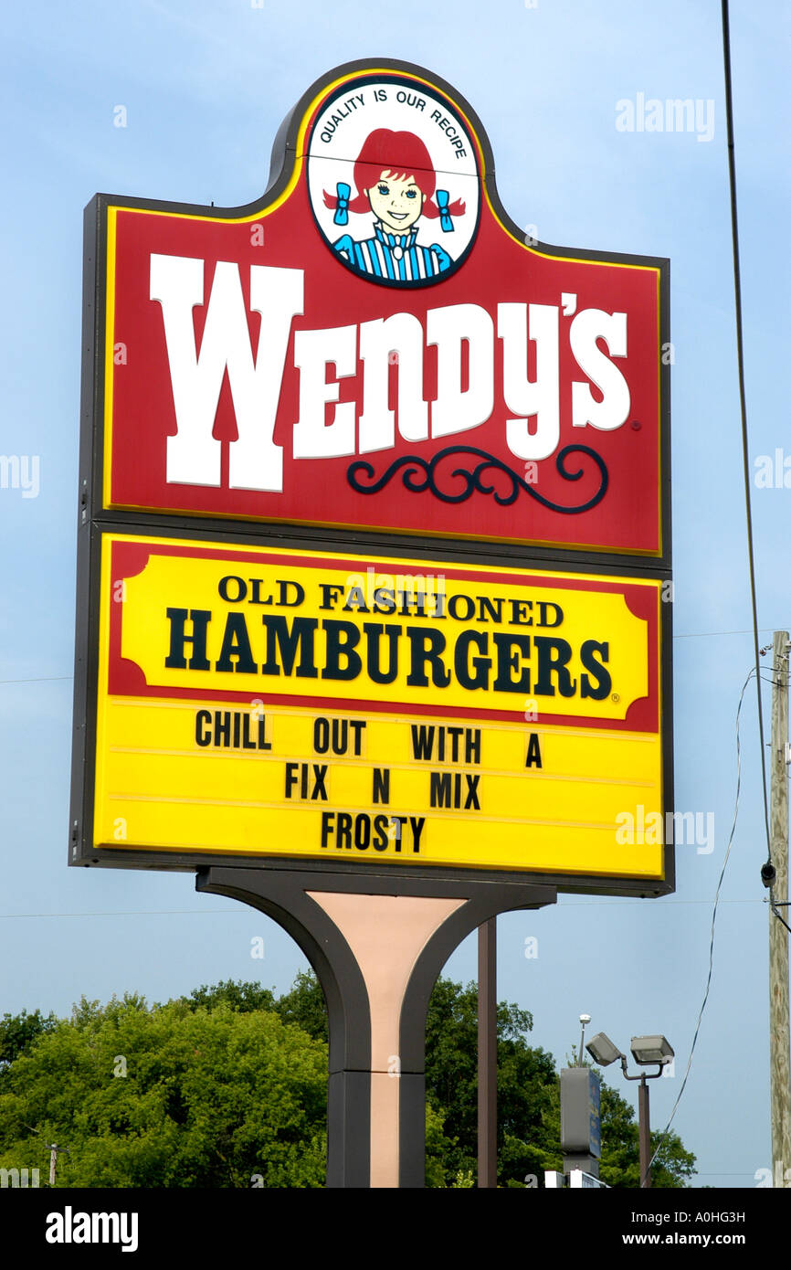Wendy s Fast Food Restaurant sign Banque D'Images