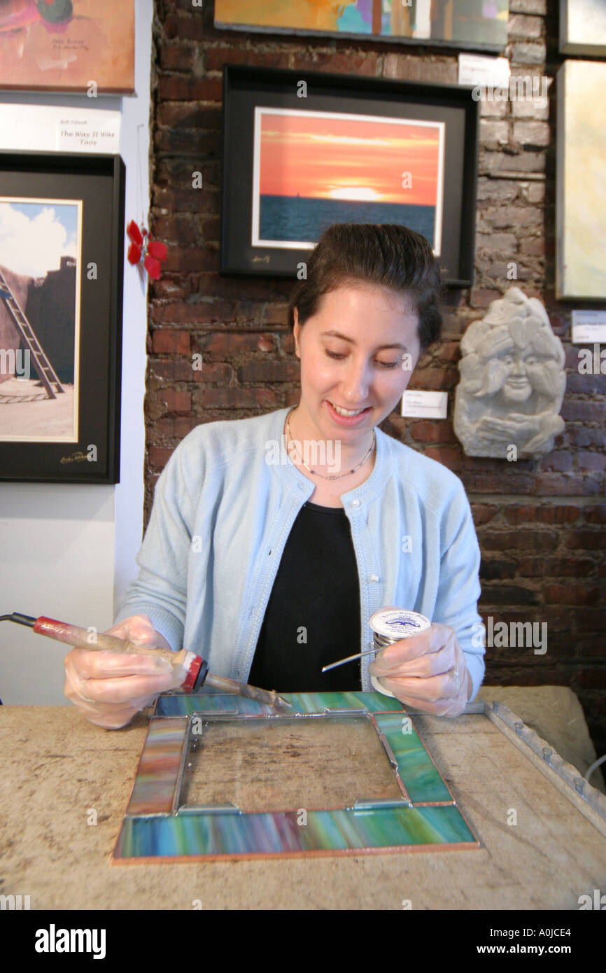 Cleveland Ohio, Tremont Artwalk, Eye Candy Gallery, collection d'œuvres d'art, monnaie, argent, collection d'exposition, peintures, artiste de vitraux, vi Banque D'Images