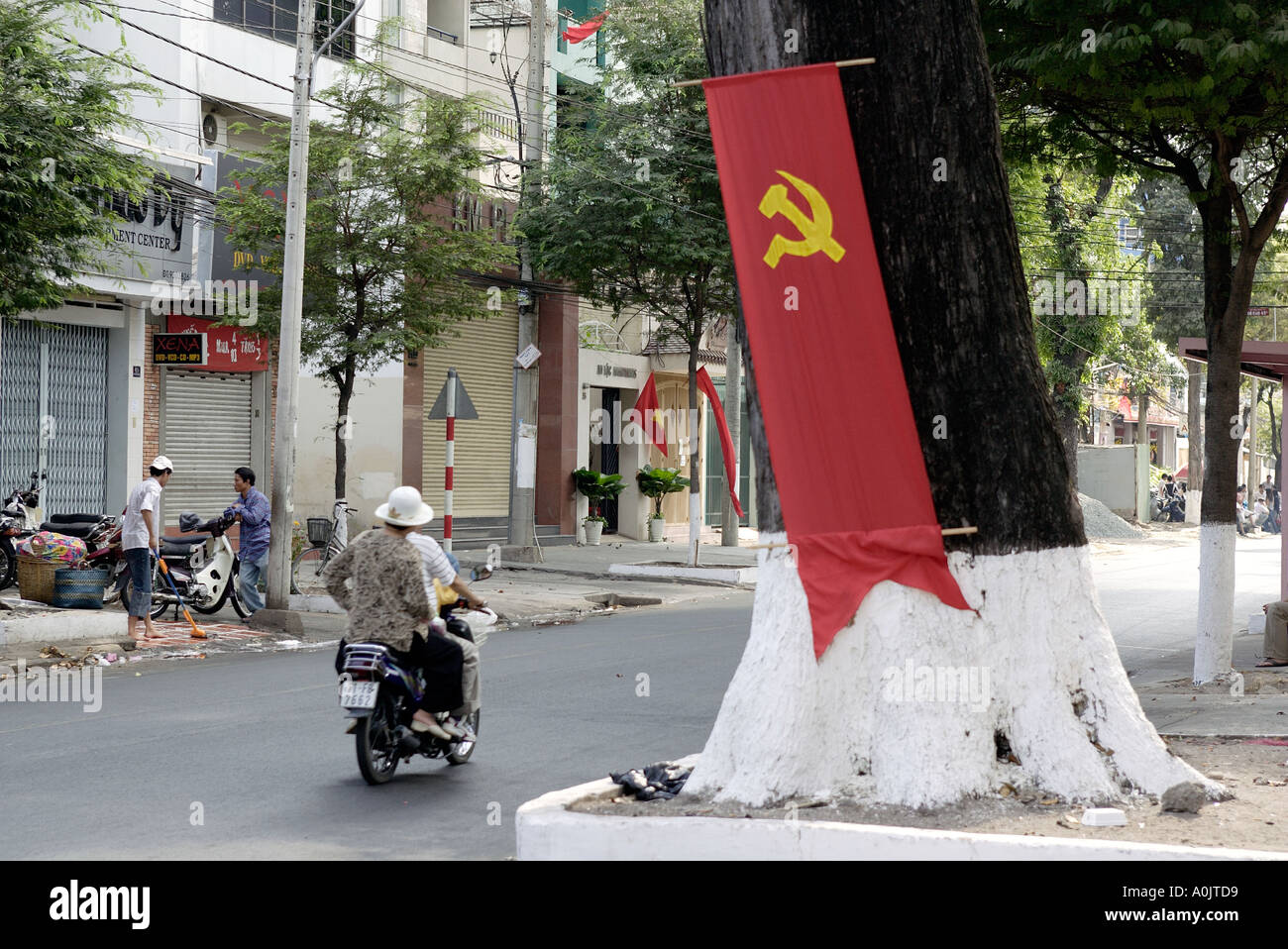 Marteau et la faucille de banner au Vietnam Banque D'Images