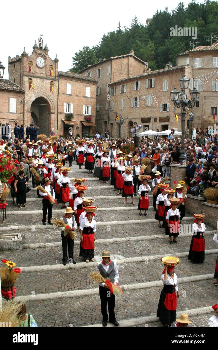 Cosumed,colorés,paniers traditionnels le Canestralle ,festival à Amandola, Le Marches, Italie Banque D'Images