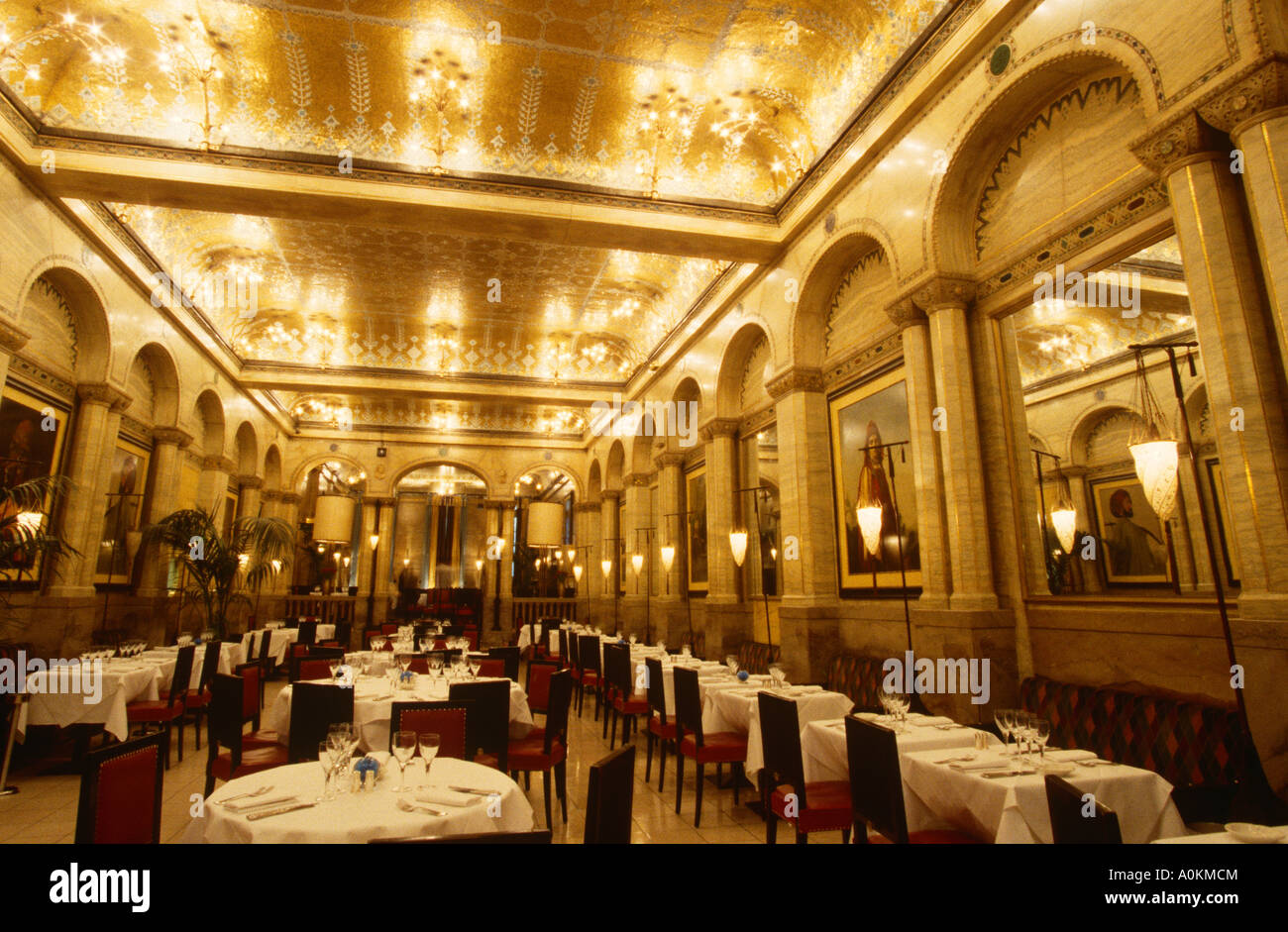 Critère Brasserie Restaurant sur Piccadilly, Londres, Angleterre Banque D'Images