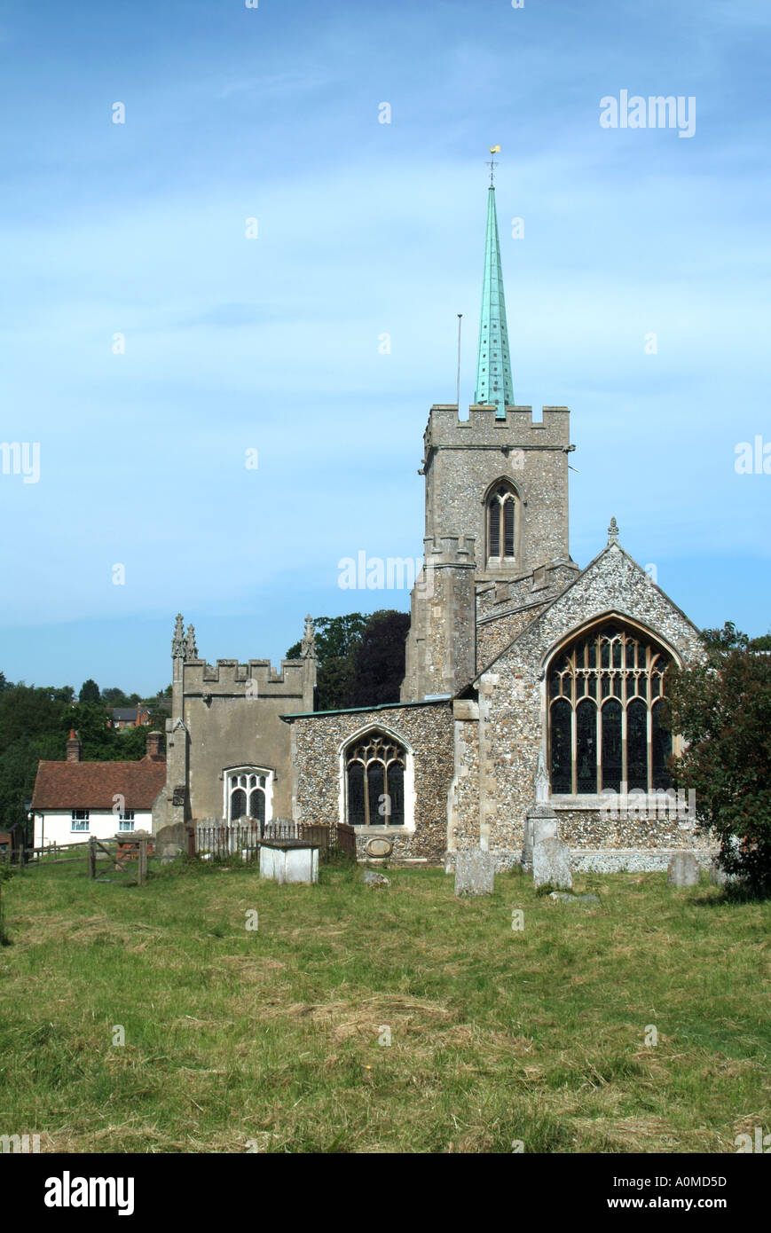 Braughing village l'église paroissiale et le cimetière du Hertfordshire, England UK Banque D'Images