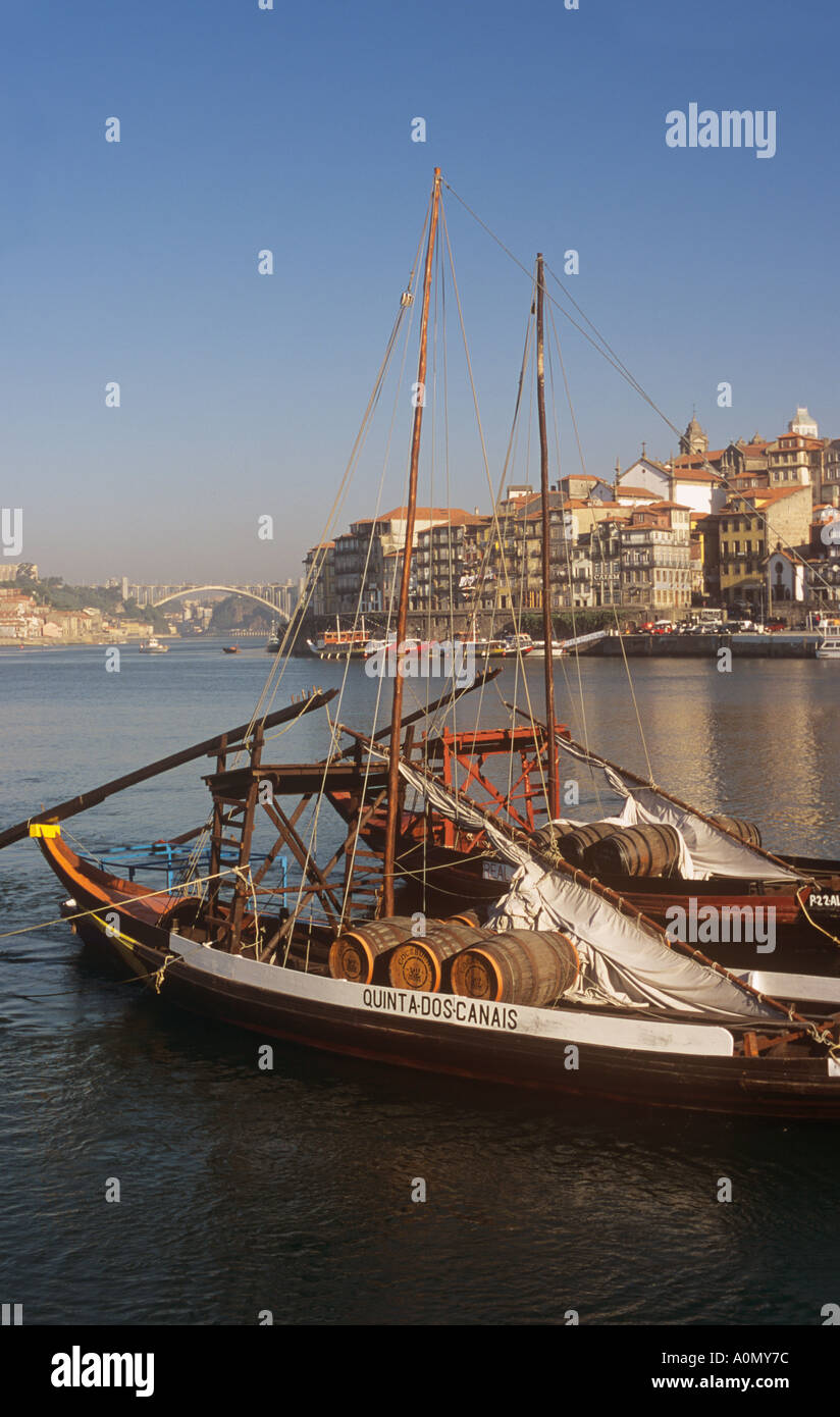 Bateaux de Port Vila Nova de Gaia Porto Portugal Banque D'Images