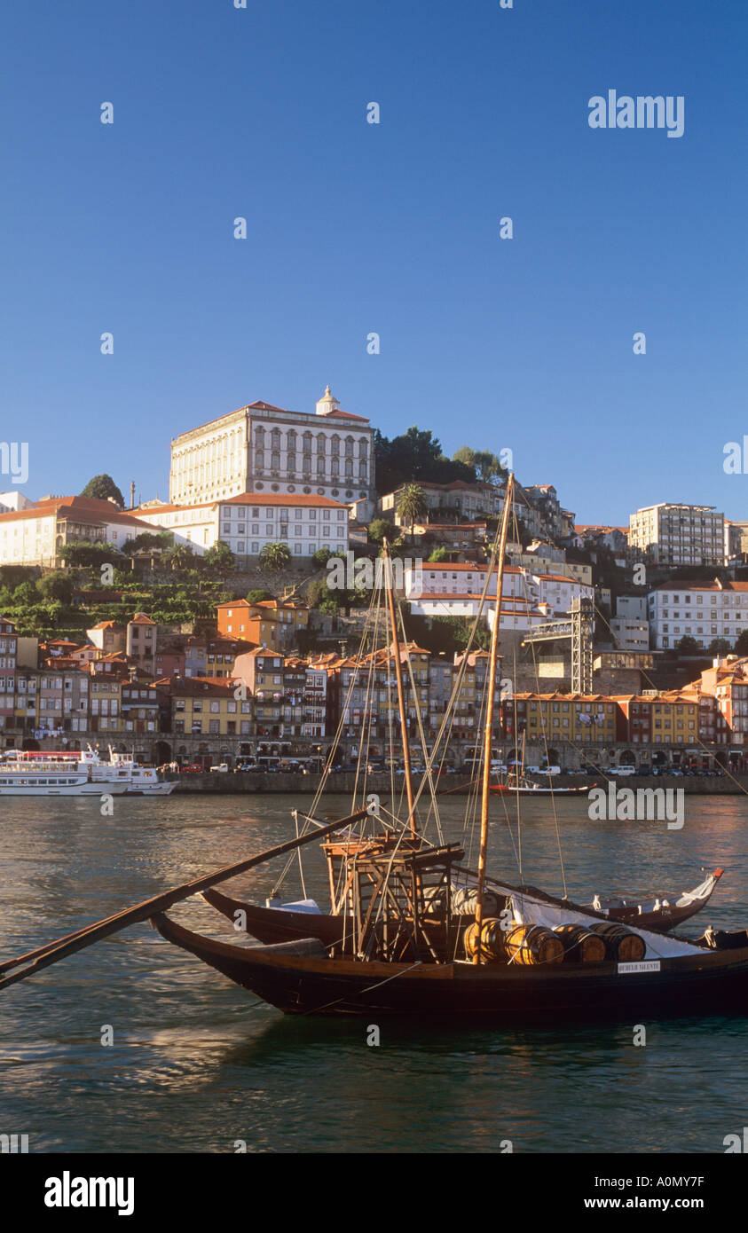 Bateaux de Port Vila Nova de Gaia Porto Portugal Banque D'Images