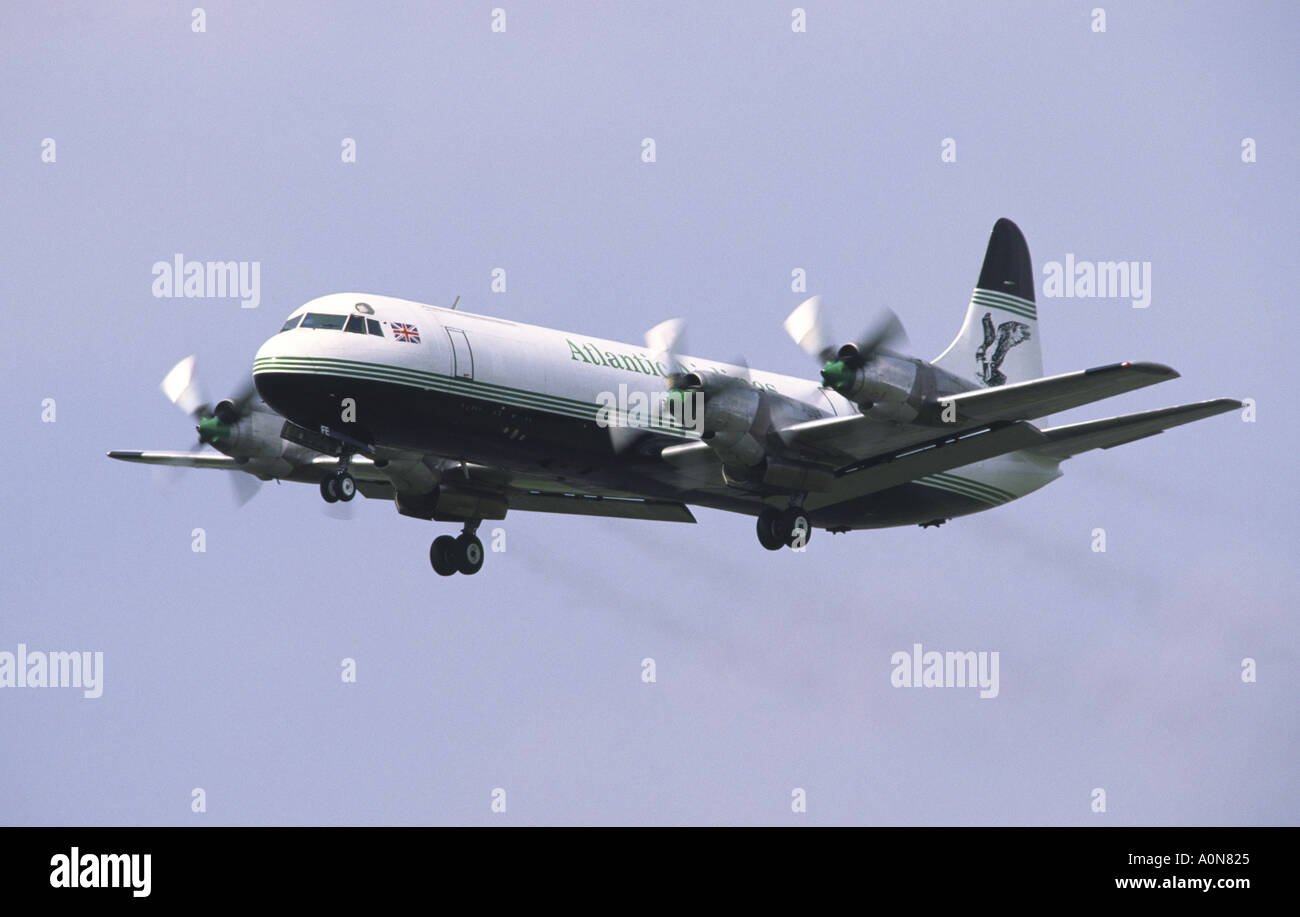 Lockheed L188C Electra Atlantic Airlines à l'aéroport de Coventry de l'aéronautique d'escalade Banque D'Images