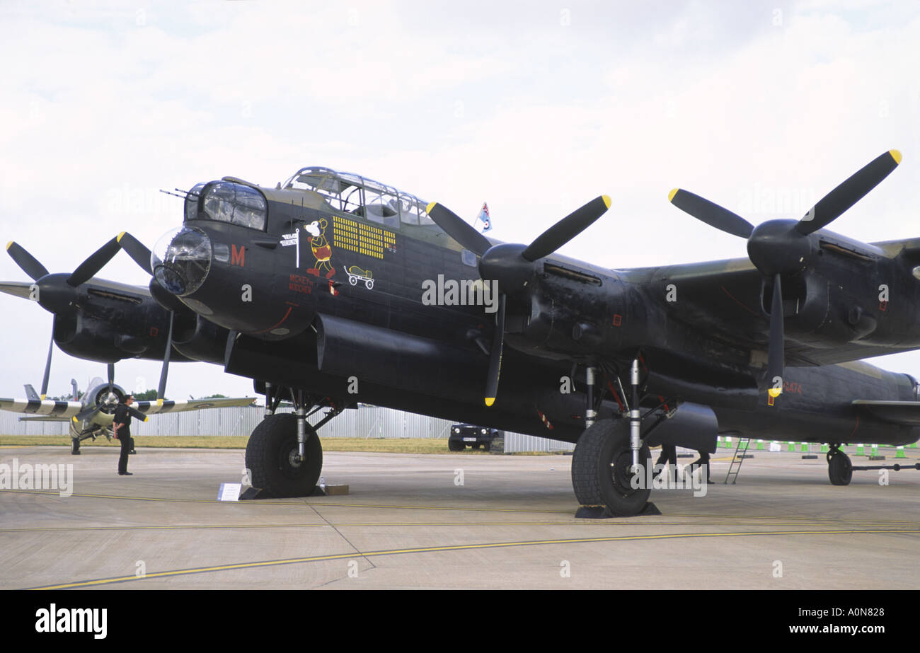 Avro Lancaster Battle of Britain Memorial Flight RAF Fairford Air Tattoo Banque D'Images