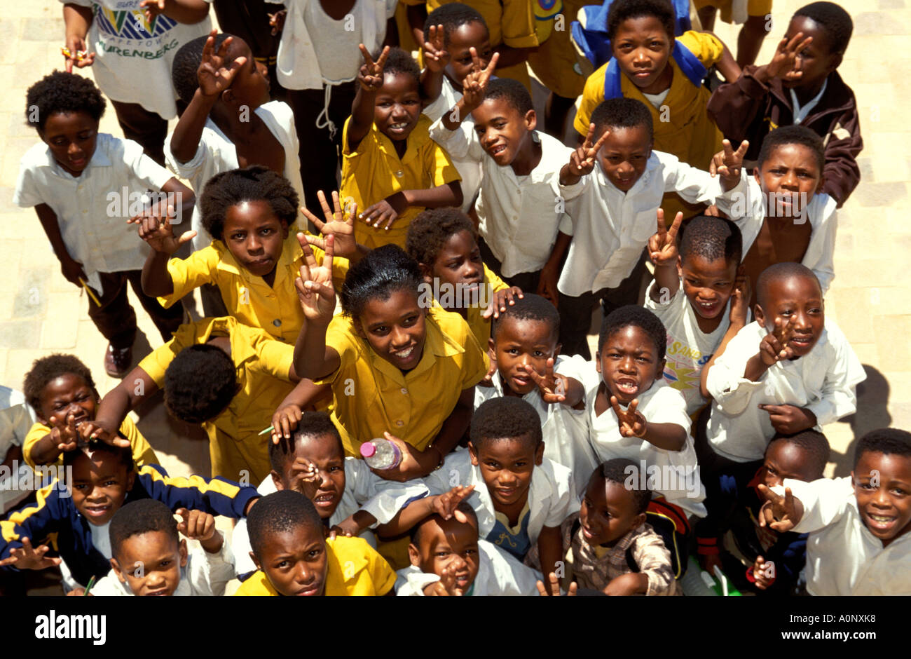 Les enfants de l'école de Cape Town dans un township Banque D'Images
