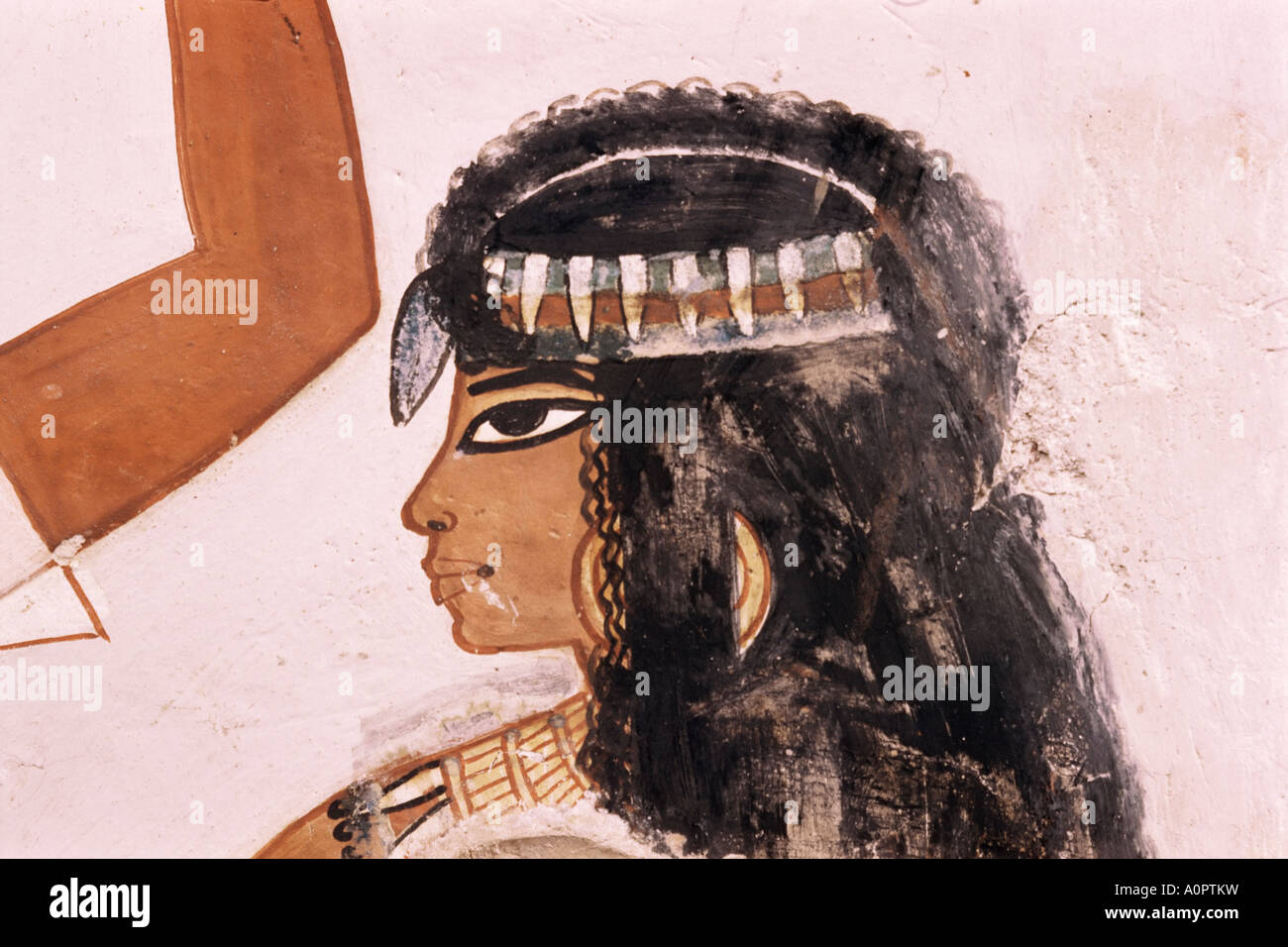 Peinture murale d'une jeune fille Tombe de Menna xviiième dynastie Cheikh Abd el Kurna vallée des Nobles Thèbes Site du patrimoine mondial de l'UNESCO Banque D'Images