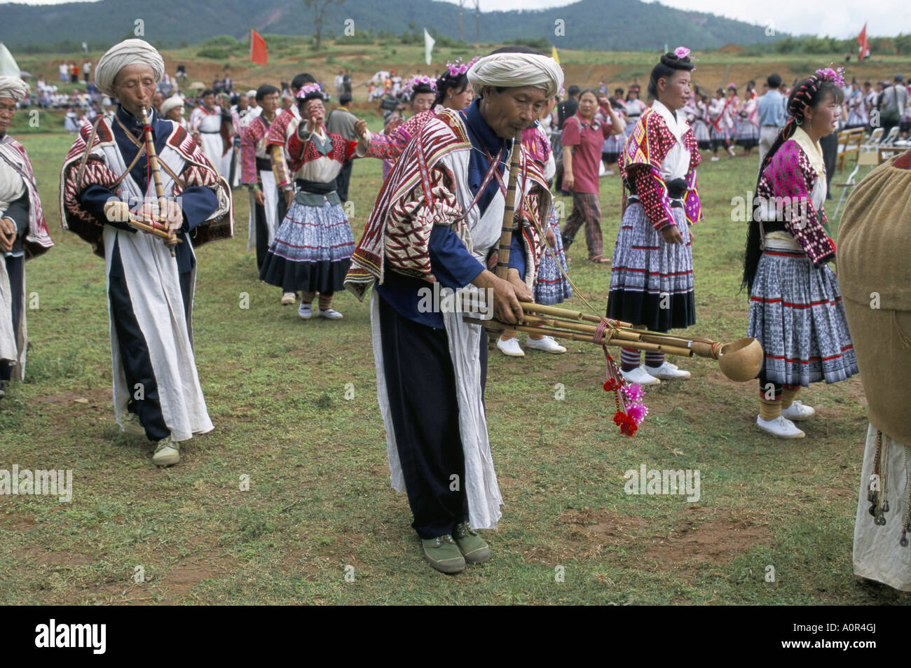 Grande fleur tuyaux Lusheng miao du Yunnan Chine Asie Anning Banque D'Images