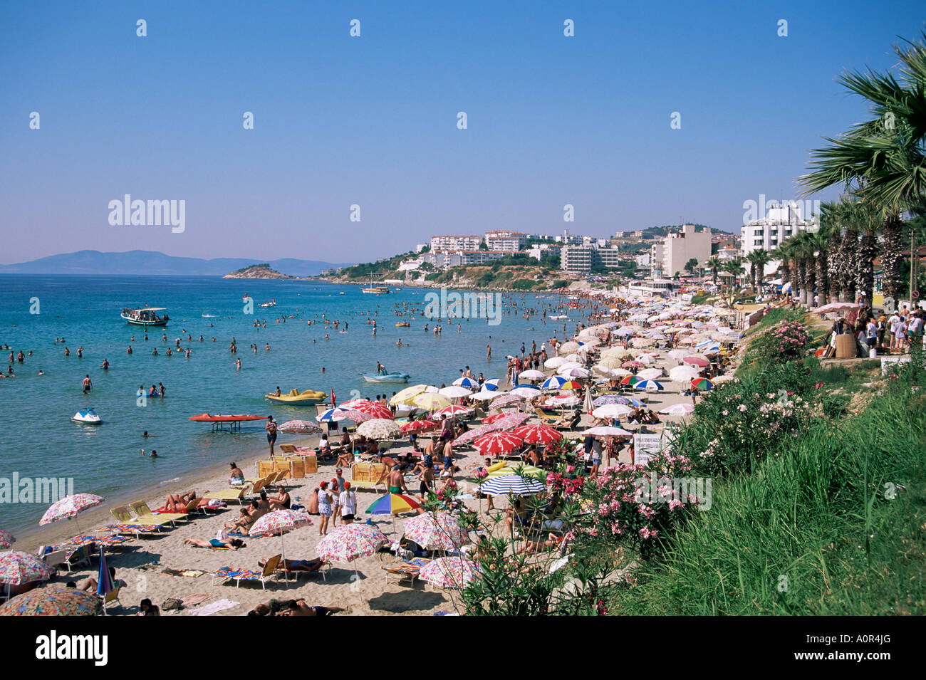 La Plage De Ladies Kusadasi Turquie Anatolie Asie Mineure De L Eurasie la-plage-de-ladies-kusadasi-turquie-anatolie-asie-mineure-de-l-eurasie