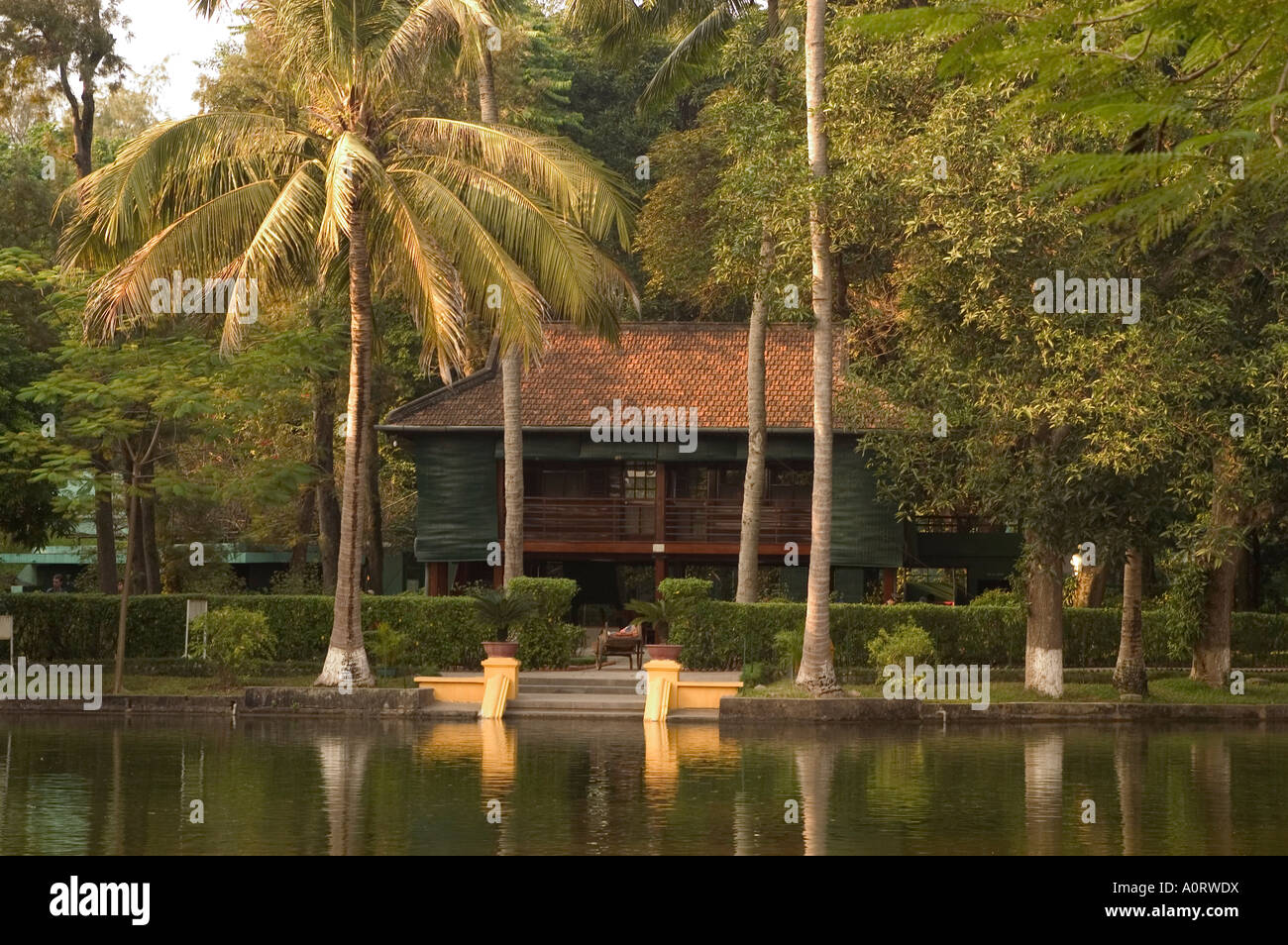 La maison où vivait Hanoi Ho Chi Minh Vietnam du Nord de l'Asie du Sud-Est Banque D'Images