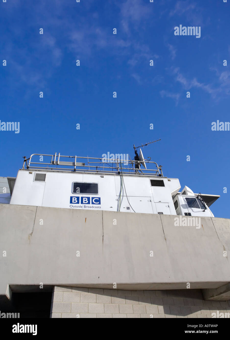 En dehors de la BBC TV camion de diffusion Banque D'Images