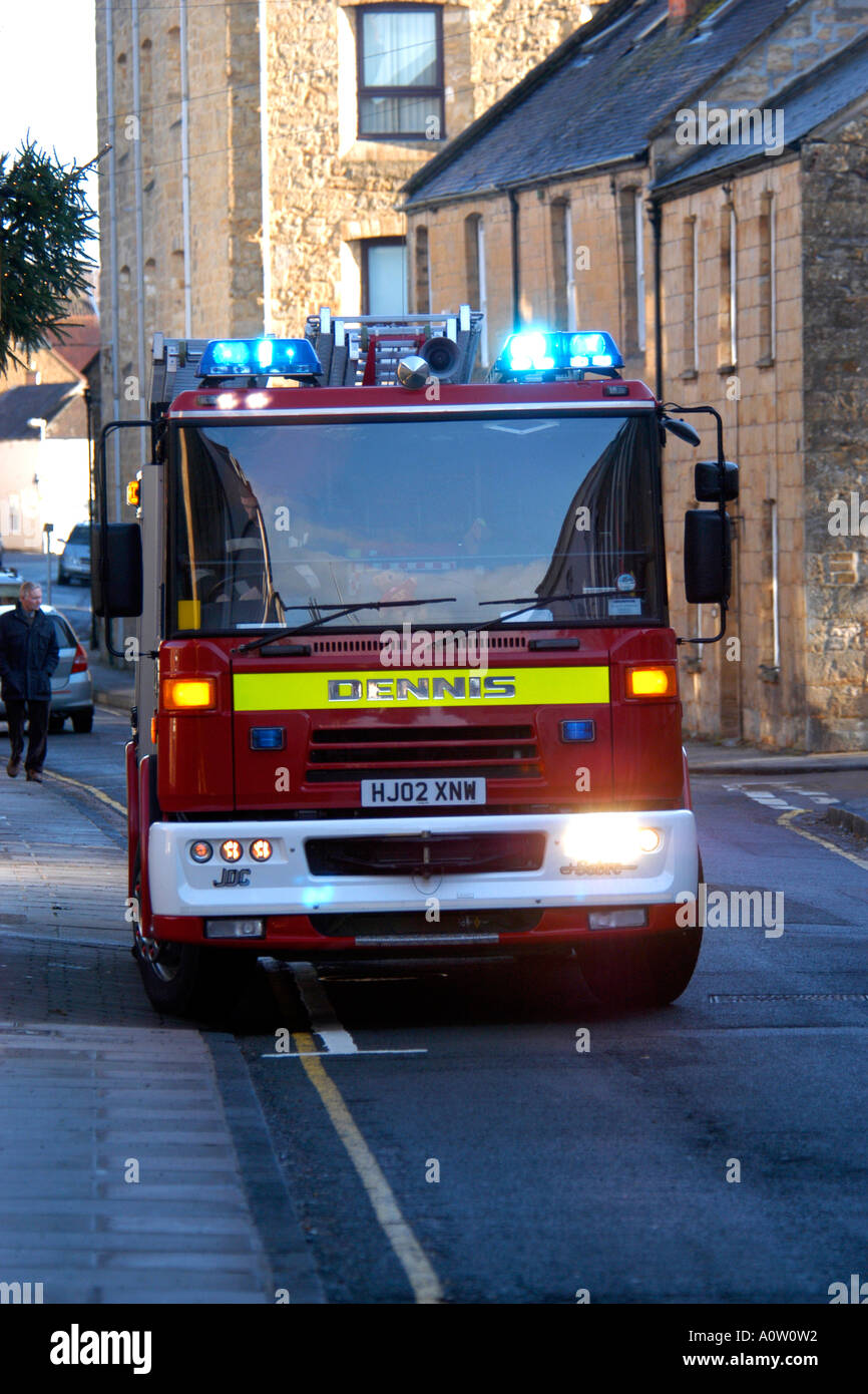 Un moteur sur un feu de la légende d'un incendie. Banque D'Images