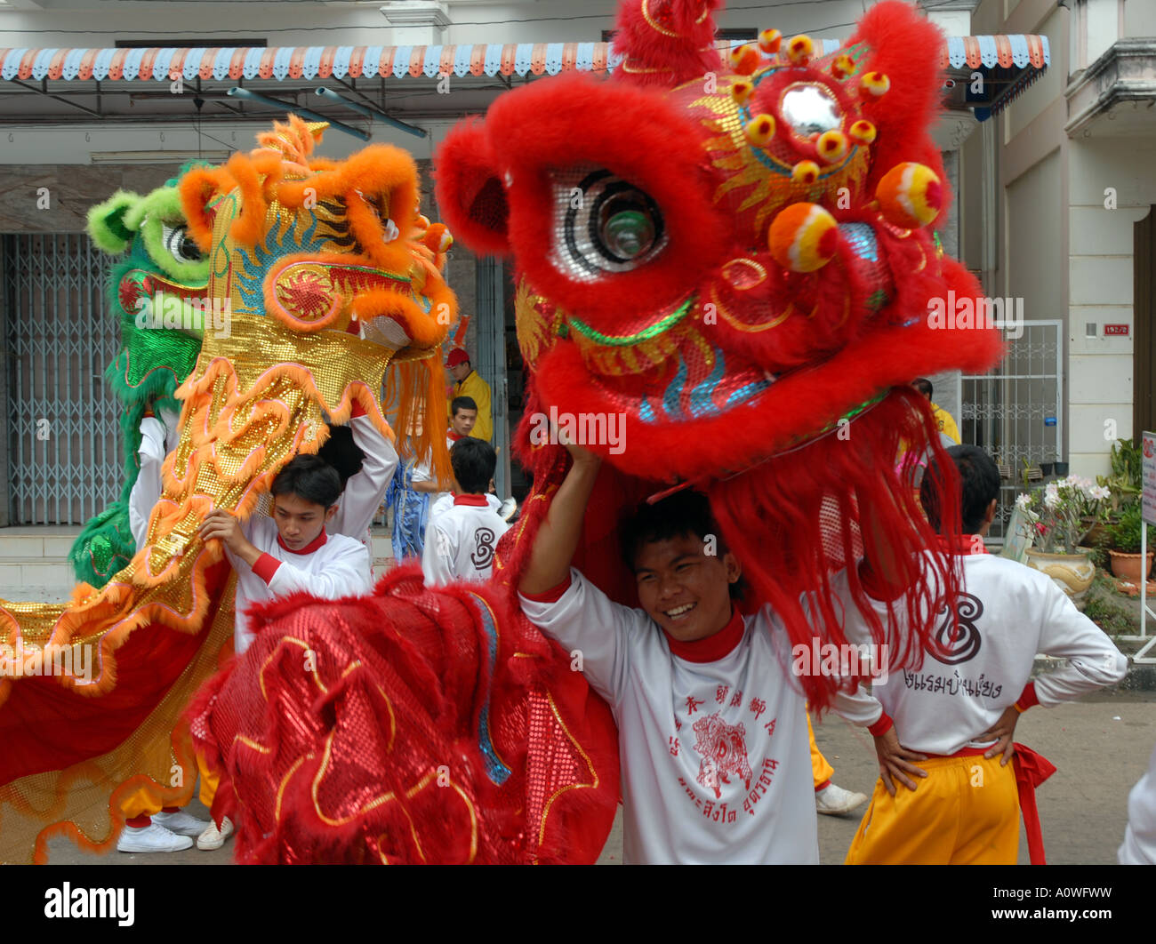 Costume de dragon Banque de photographies et d images a haute resolution Alamy