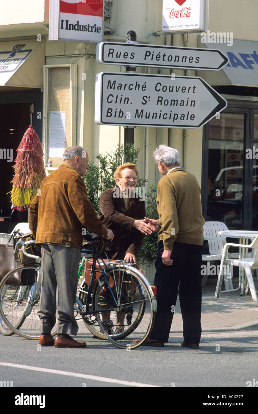 Personnes âgées français accueil à la rue Banque D'Images