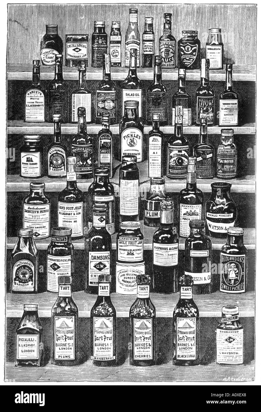 Stocker les sauces, marinades, fruits et bouteille d'illustration de l'édition 1899 d'Isabella Beeton's Book de l'administration de la maison Banque D'Images