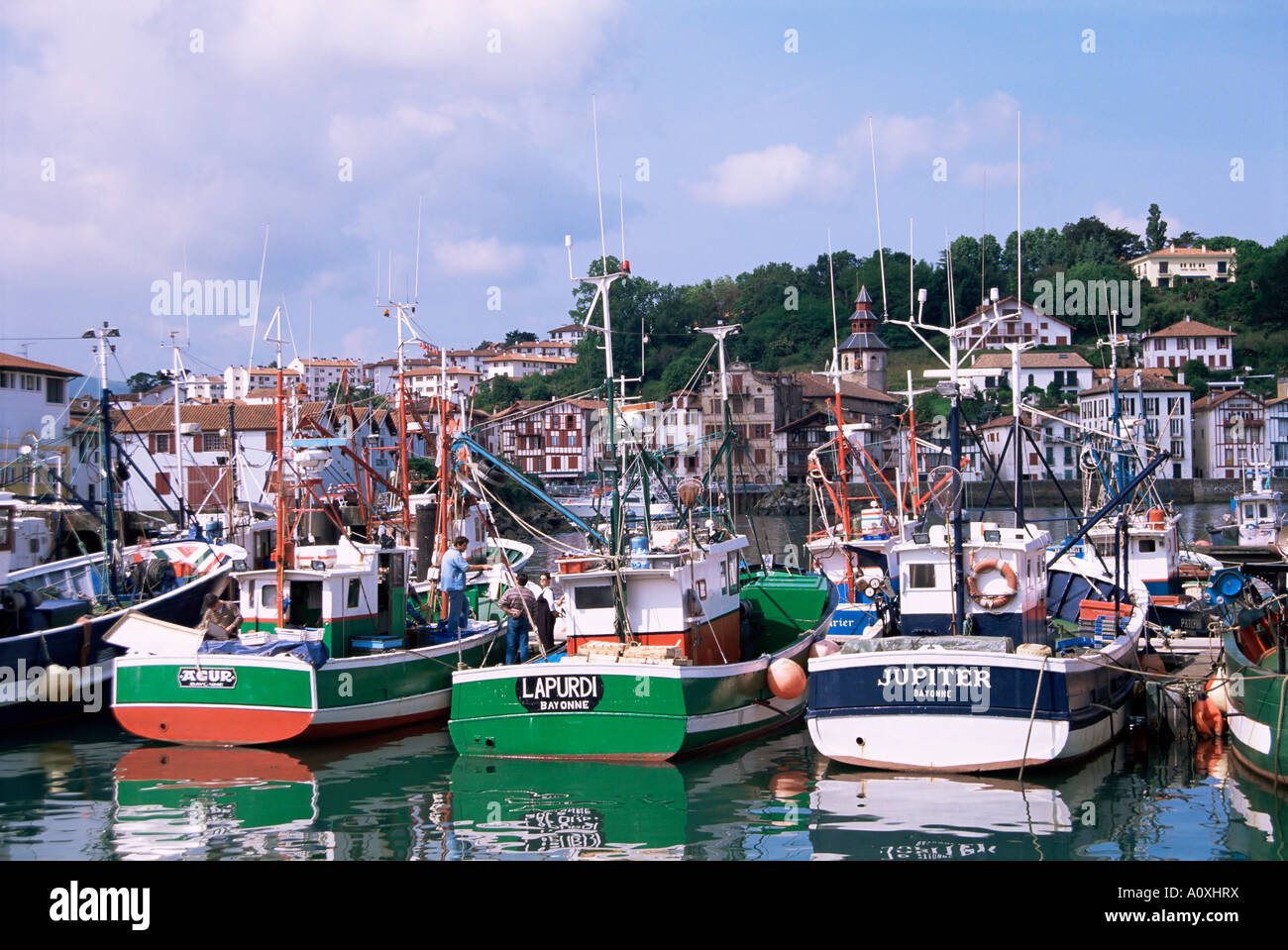 Le port St Jean de Luz Aquitaine France Europe Banque D'Images