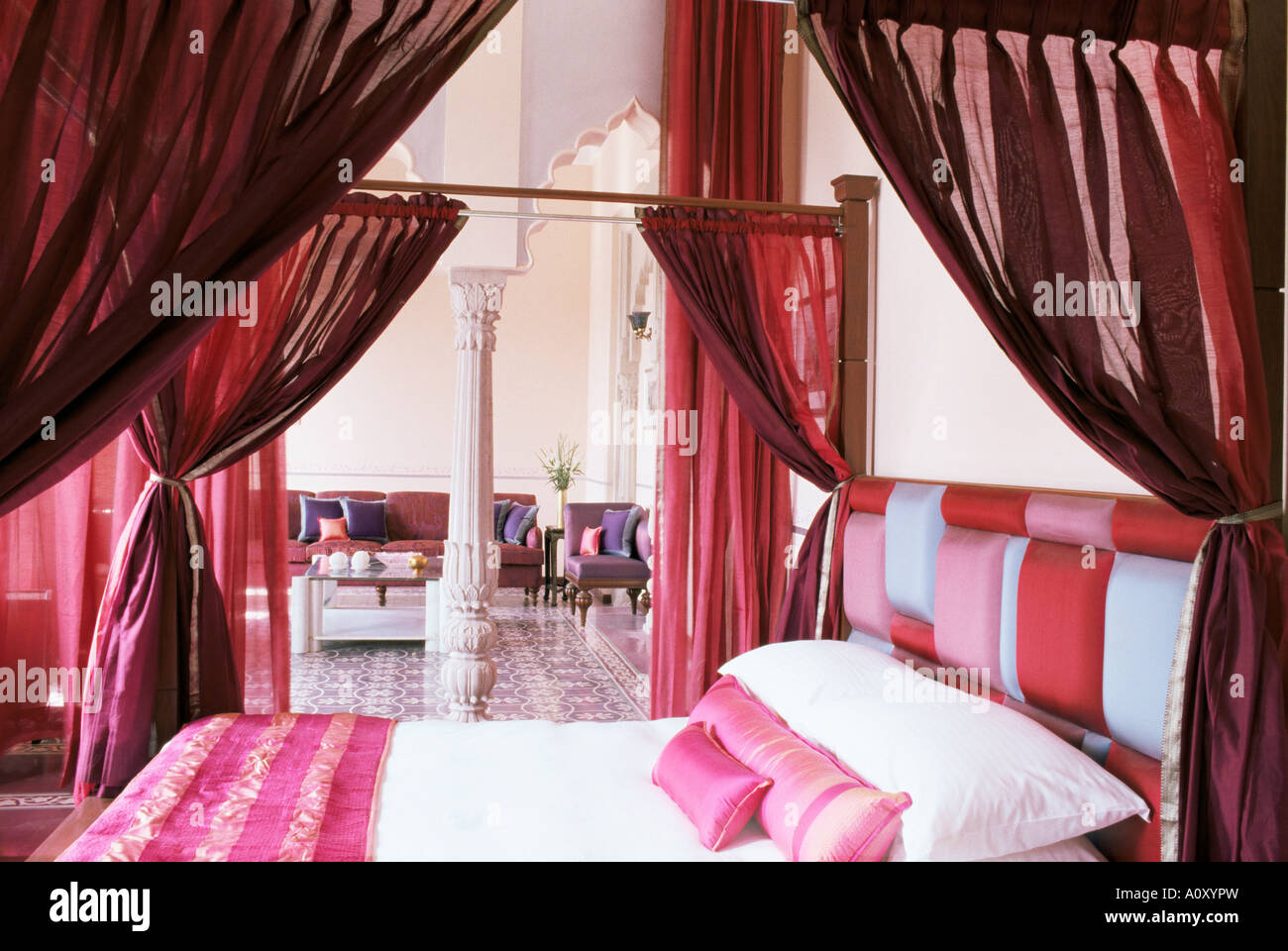 Suite parentale Usha Kiran Palace Hotel Gwalior Madhya Pradesh Inde Asie Banque D'Images