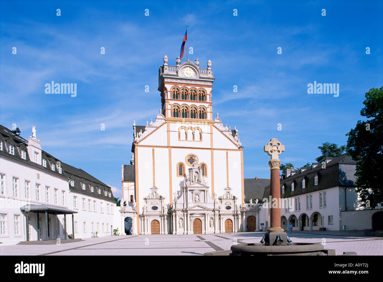 Église abbatiale de St Matthias Trèves Rheinland Pfalz Allemagne Europe Banque D'Images