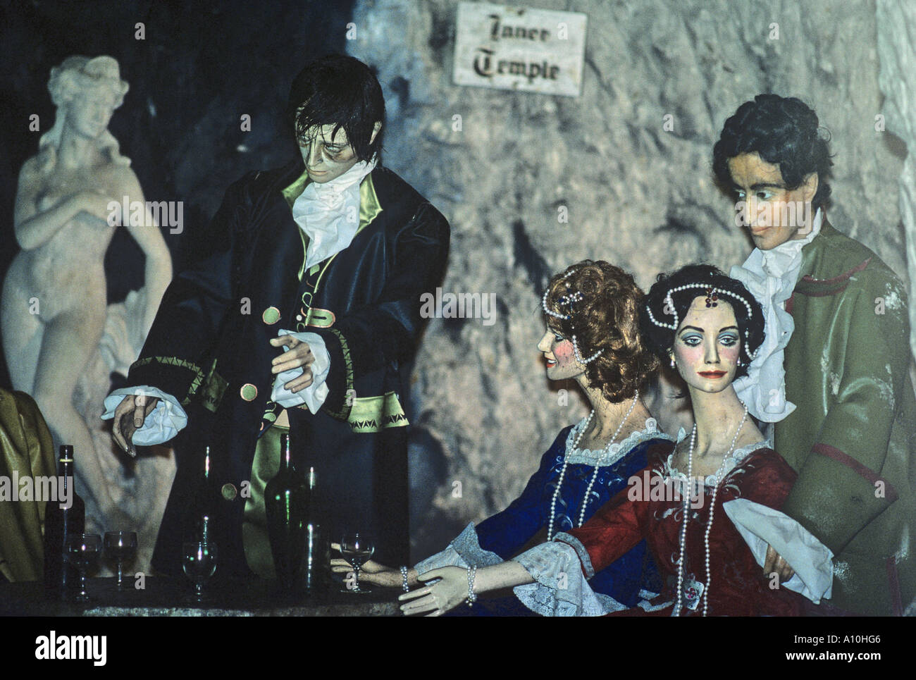 Sous les grottes de West Wycombe Park où des réunions du Hell Fire Club ont eu lieu dans le Buckinghamshire Banque D'Images