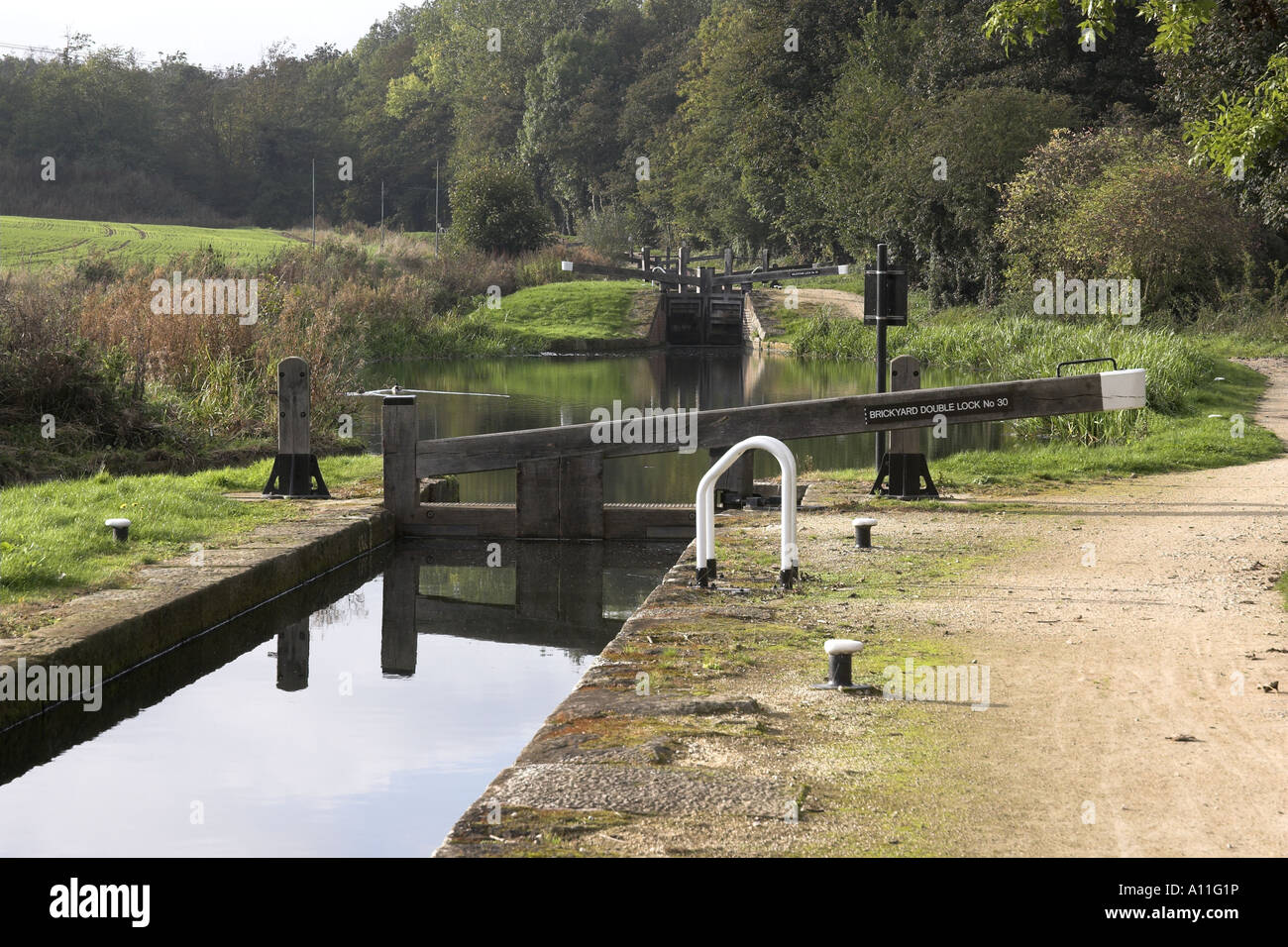 Canal Canal Chesterfield Loch près de Turnerwood Double Brickyard, South Yorkshire montrant loch gates et de bois Banque D'Images