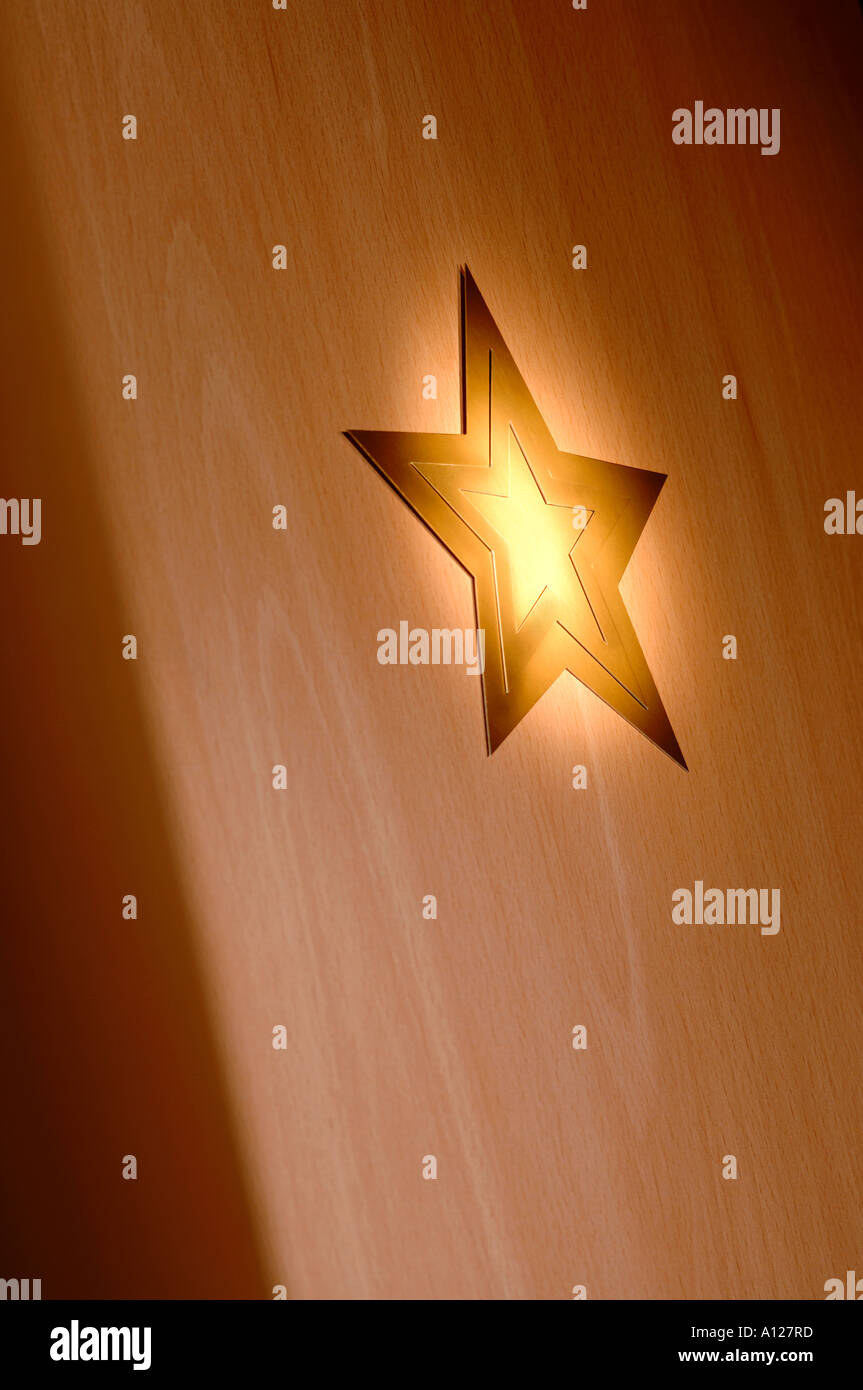 Étoile d'or à une porte Banque D'Images