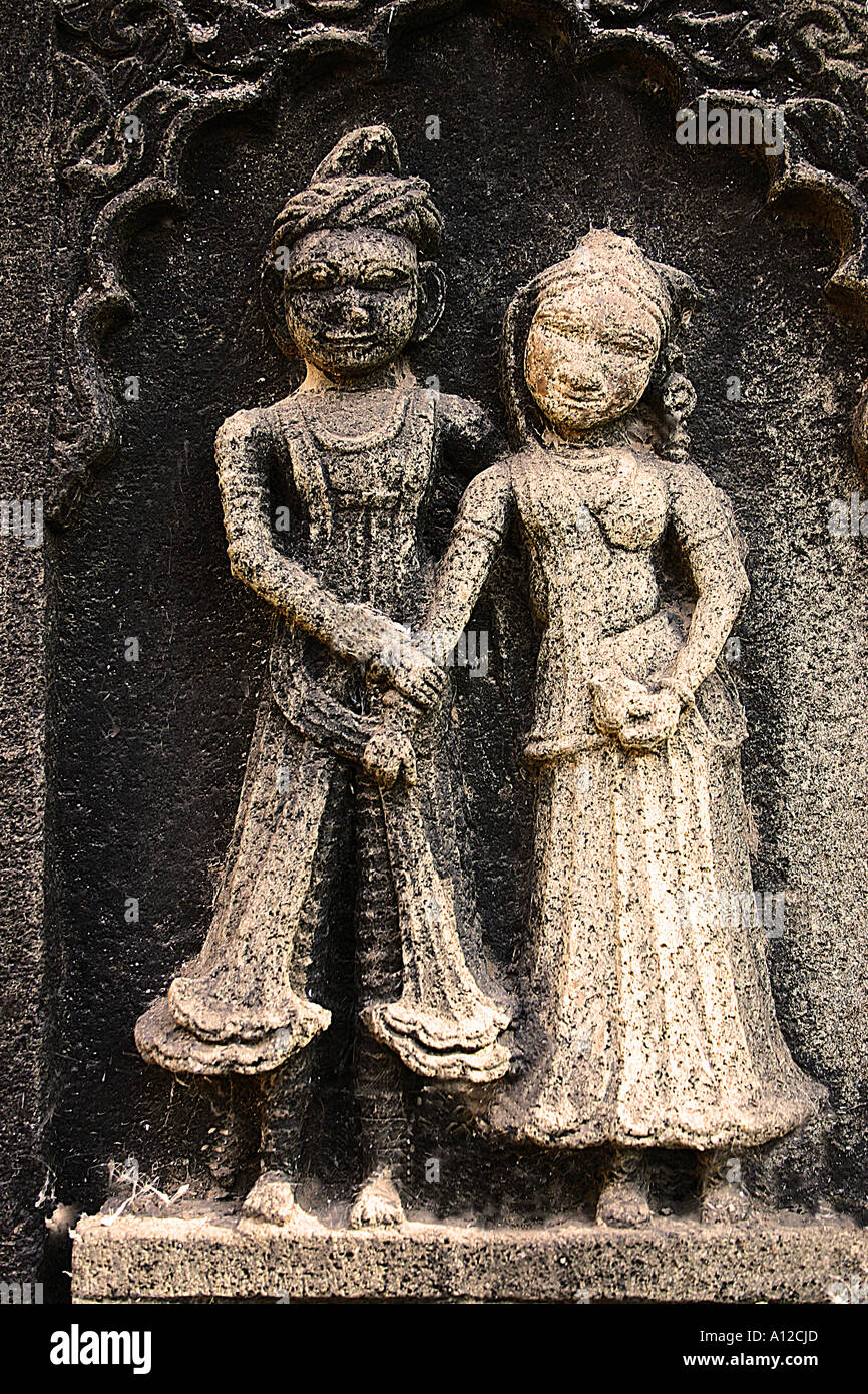 La sculpture indienne75065 RSC de couple sur les murs du Temple Hindou Ahilyabai, Inde Banque D'Images