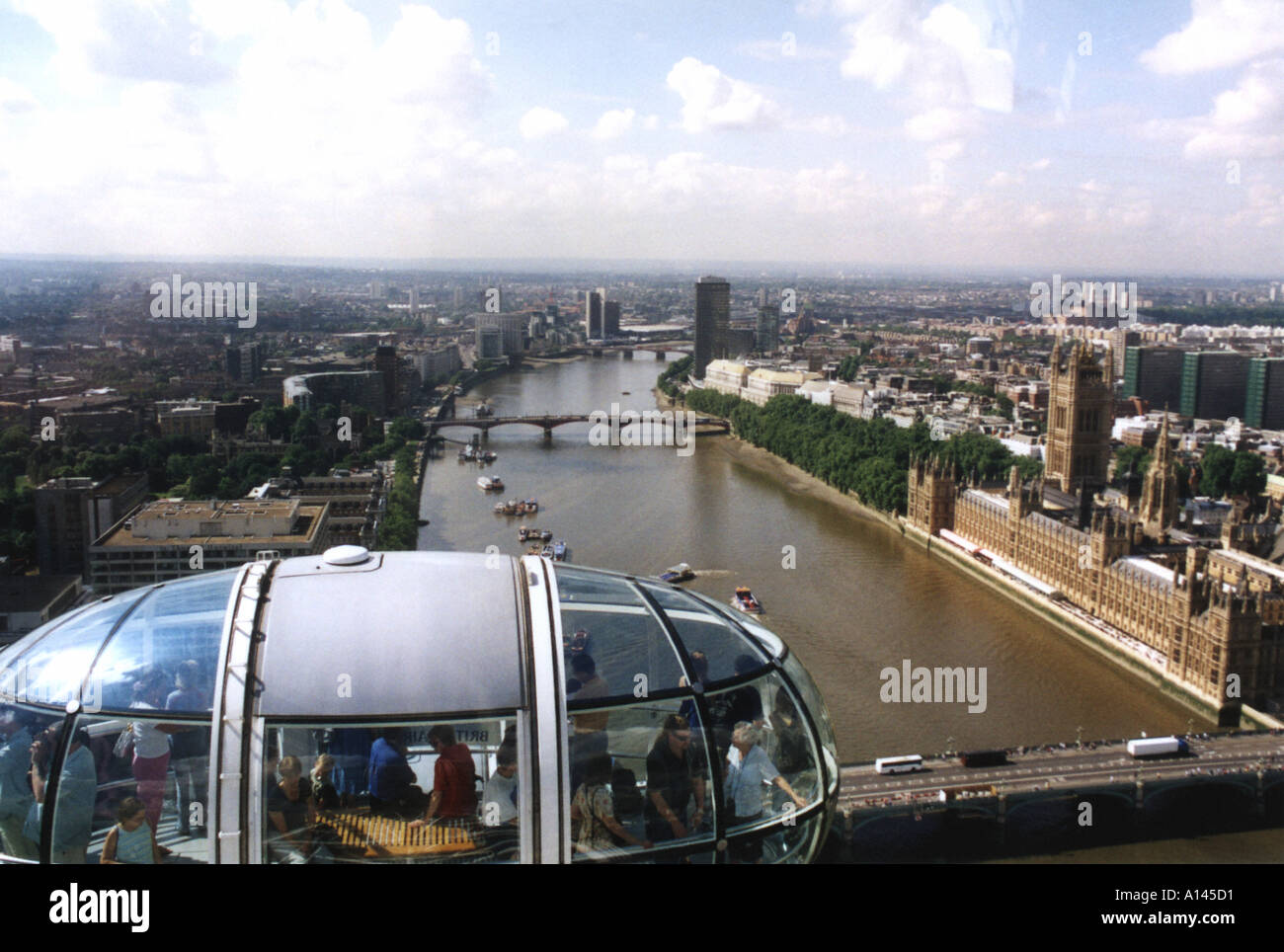 L'intérieur de la capsule de British Airways London Eye et afficher, Parlement britannique, Tamise Banque D'Images