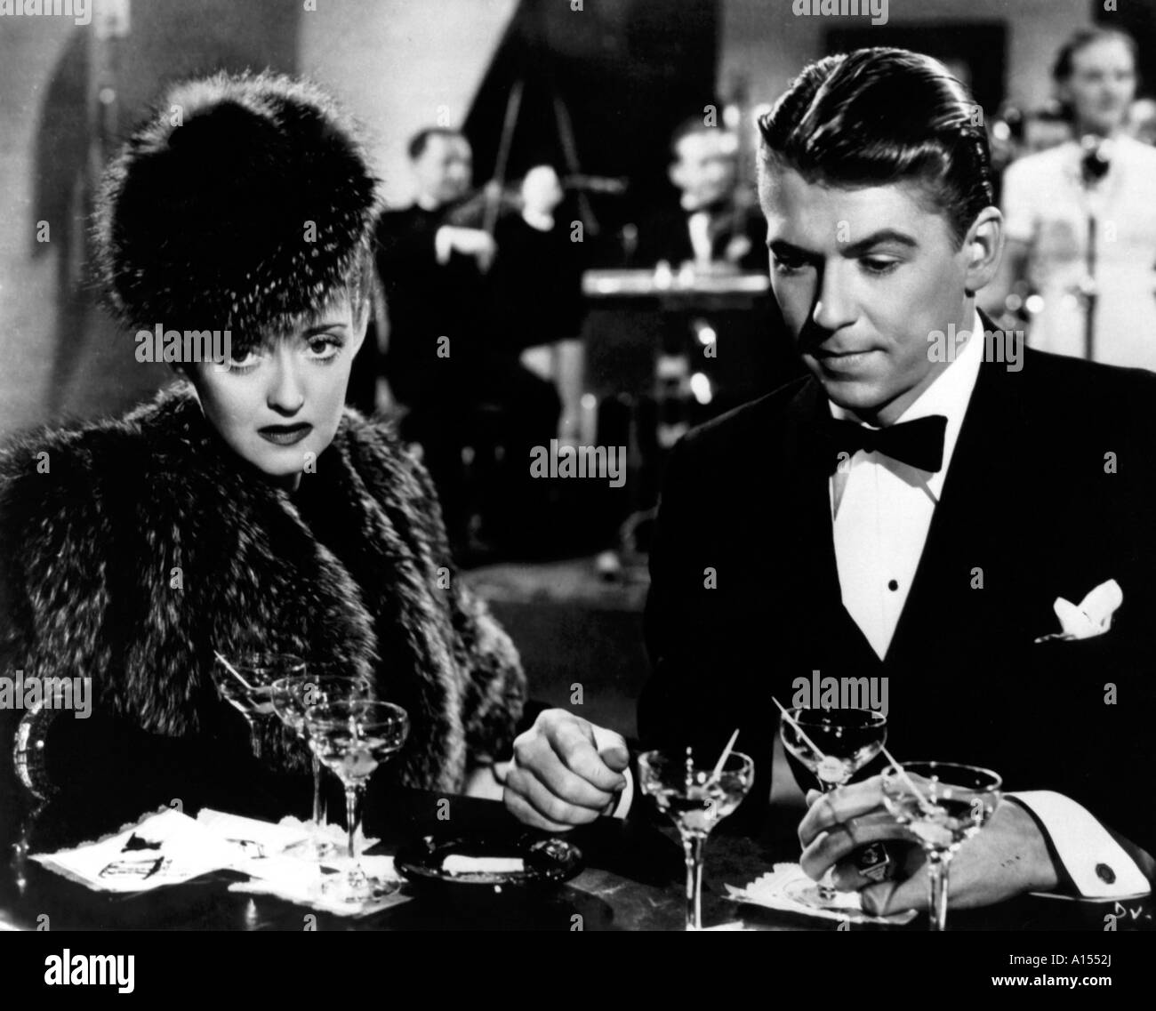 Dark Victory Année 1939 Réalisateur Edmund Goulding Bette Davis Ronald Reagan Banque D'Images