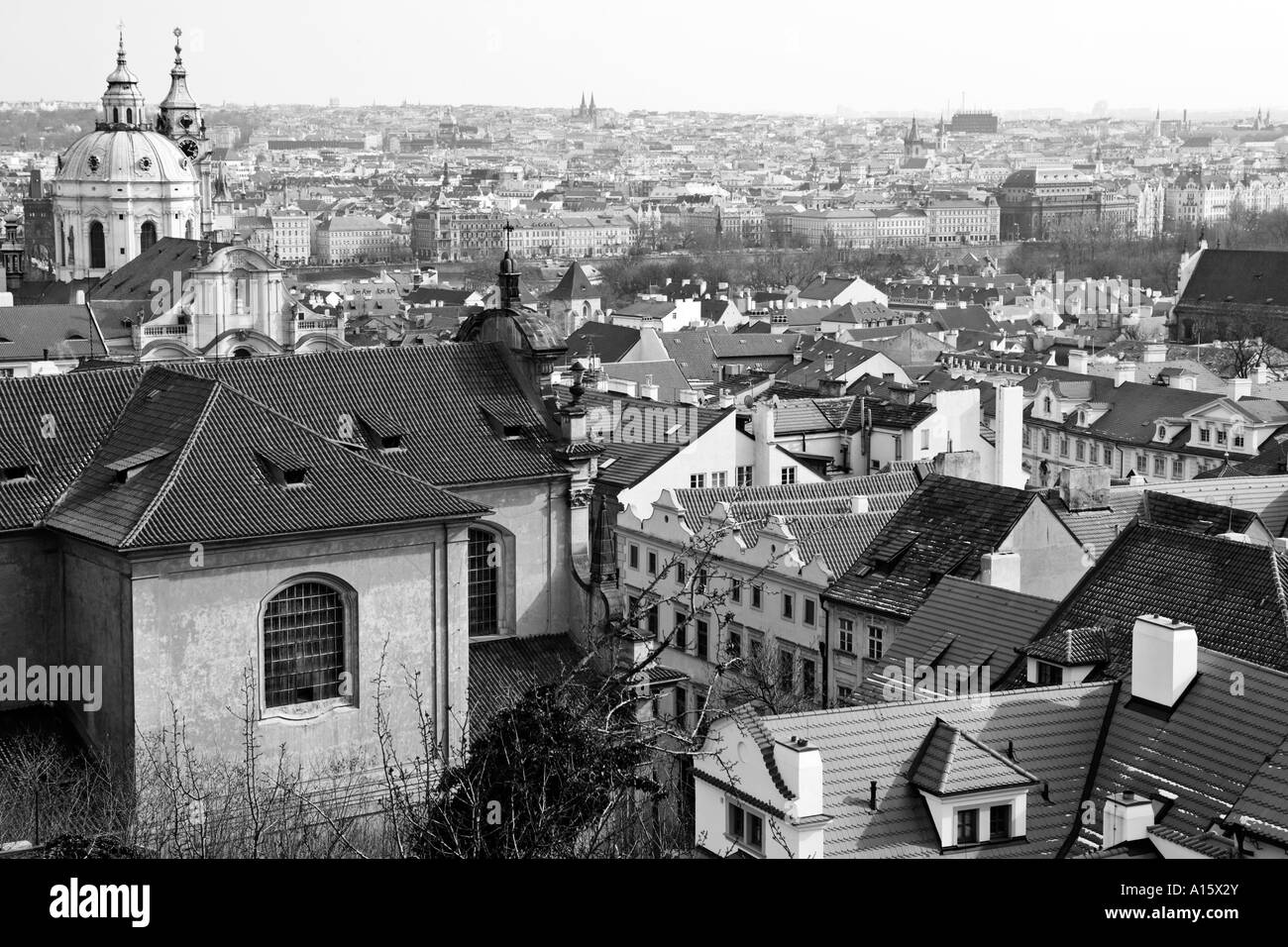 Vue sur PRAGUE DU CHÂTEAU EN HIVER Banque D'Images