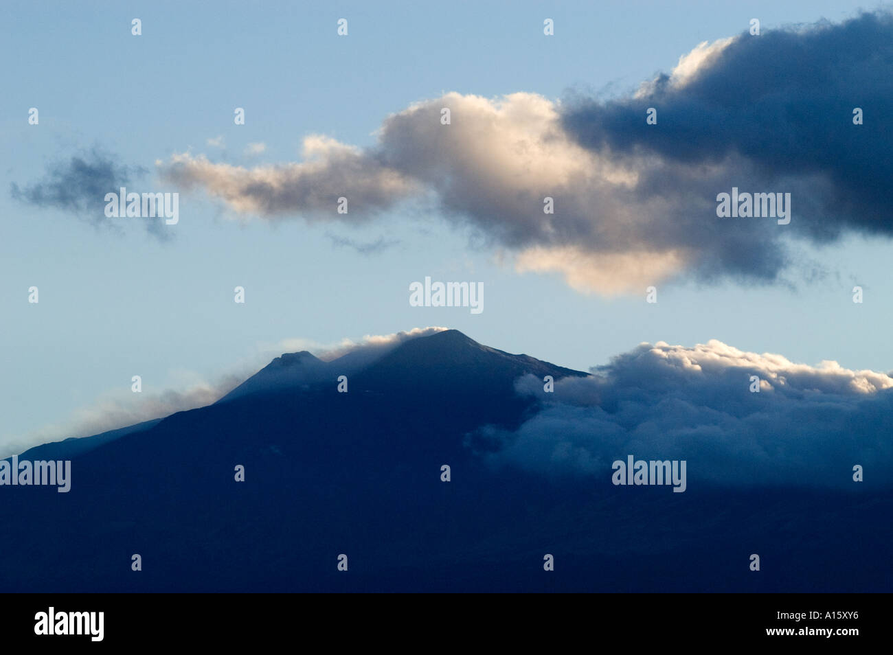 Sicile Etna éruption de lave du volcan montagne Mont Banque D'Images