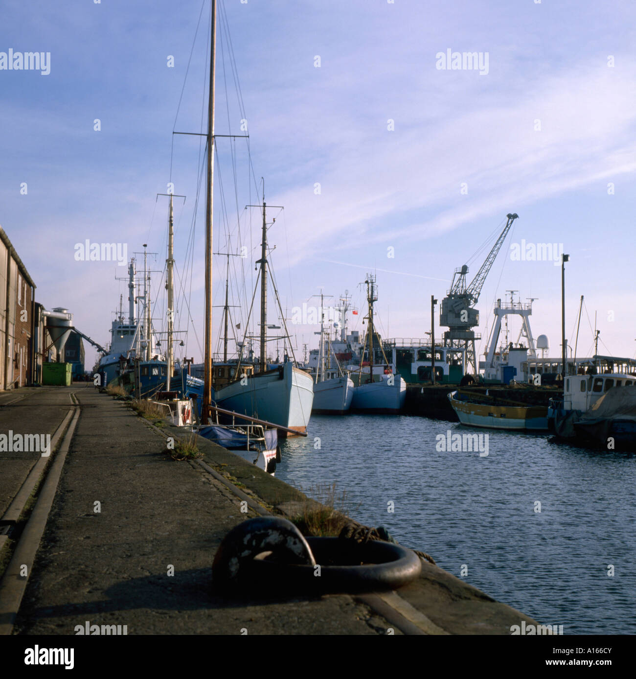 La coque des bateaux de pêche à quai Humberside UK Banque D'Images