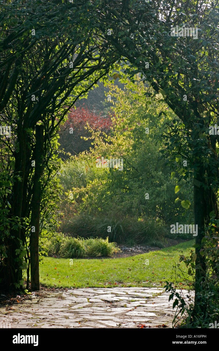 Threave à archway Laburnum Gardens près de Castle Douglas à Dumfries and Galloway en Écosse Banque D'Images