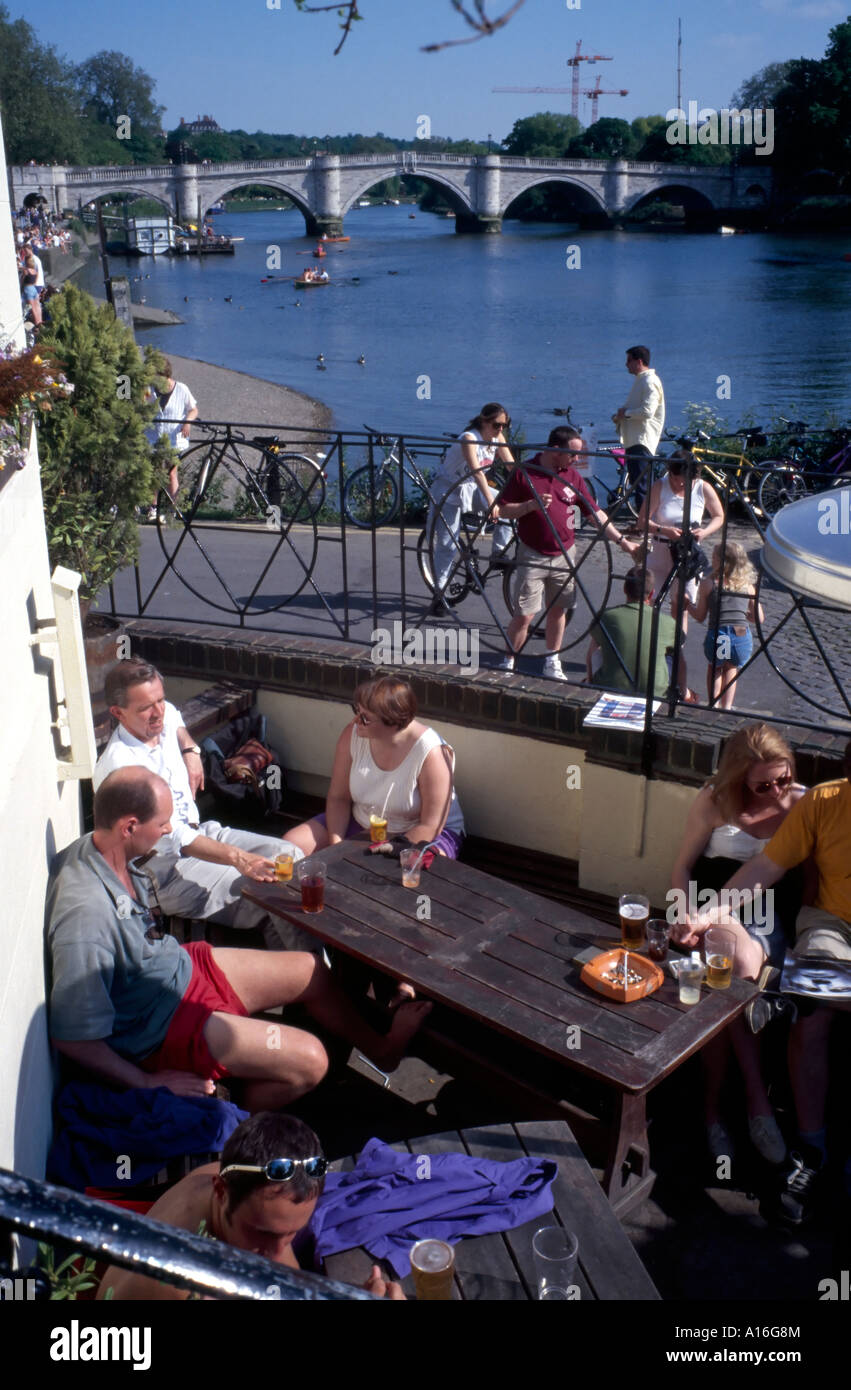 En scène pub Richmond Surrey London Banque D'Images