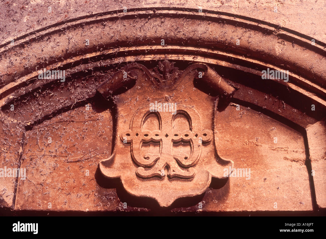 Cimier de Marlborough College - une co-éducation mixte internat indépendant - Carved in Stone Arch, Marlborough, England Banque D'Images