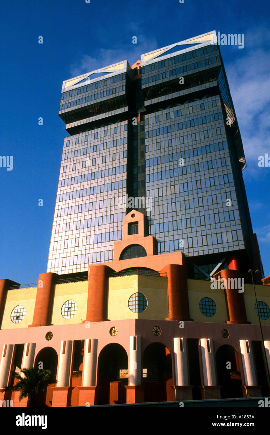 Centre commercial Amoreiras conçu par T Taveira construit en 1986 Lisbonne Portugal M courte Banque D'Images