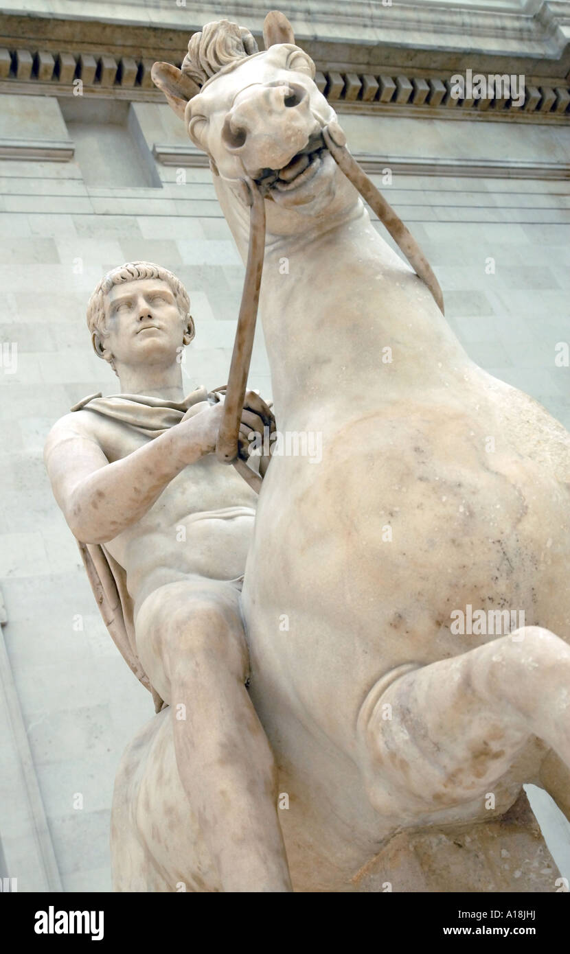 Statue en marbre d'un jeune homme à cheval, British Museum. Banque D'Images