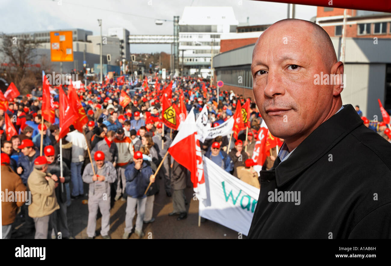 22.02.2011 grève d'avertissement de l'Union européenne, l'IG Metall chez Porsche, Stuttgart, Bade-Wurtemberg, Allemagne Banque D'Images